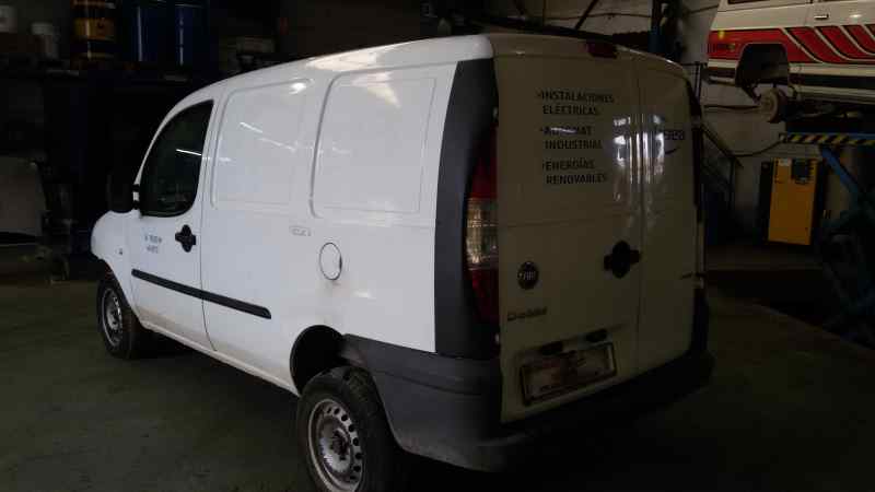MANGUETA DELANTERA IZQUIERDA FIAT DOBLO 188A9000