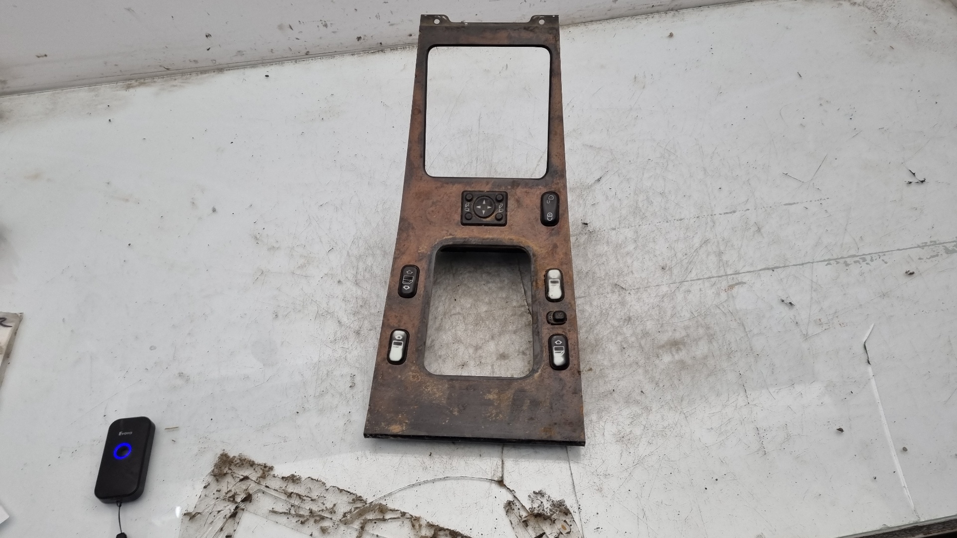 PANTALLA MULTIFUNCION MERCEDES-BENZ CLASE M OM612963