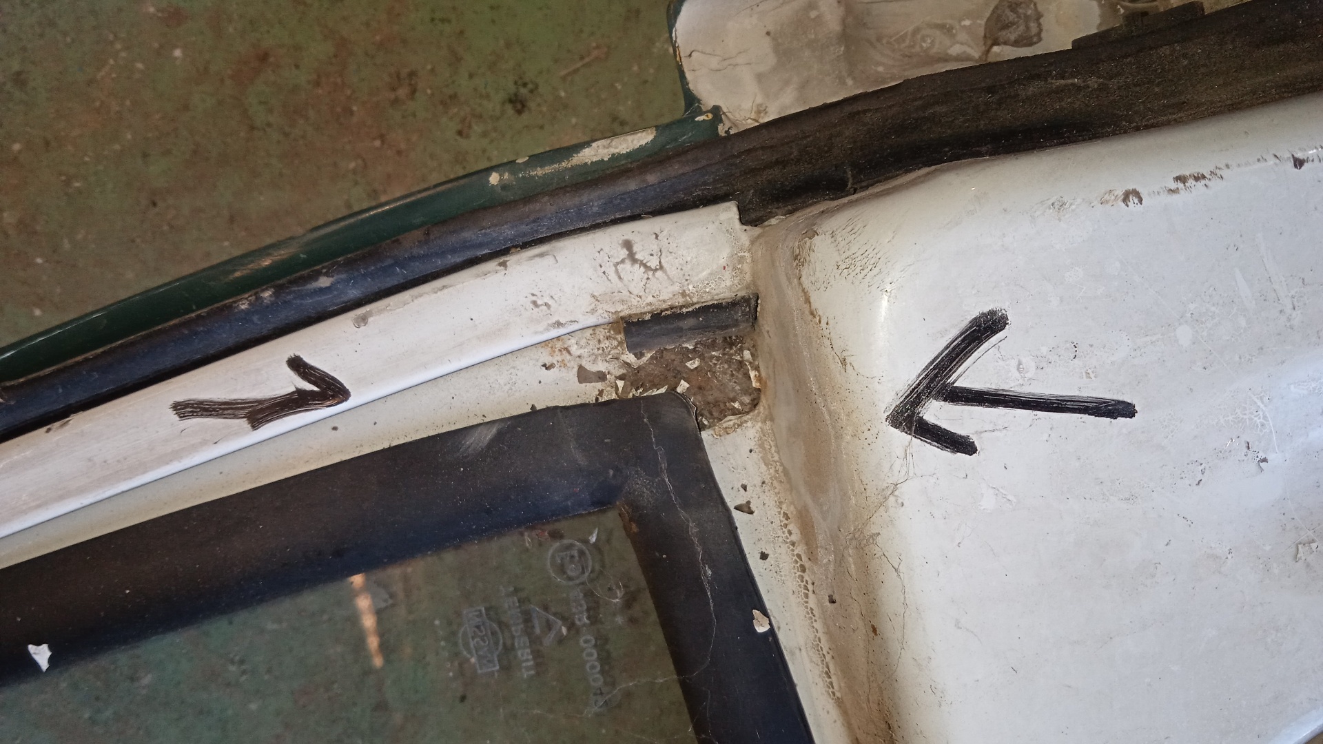 PORTON TRASERO IZQUIERDO NISSAN PATROL RD28