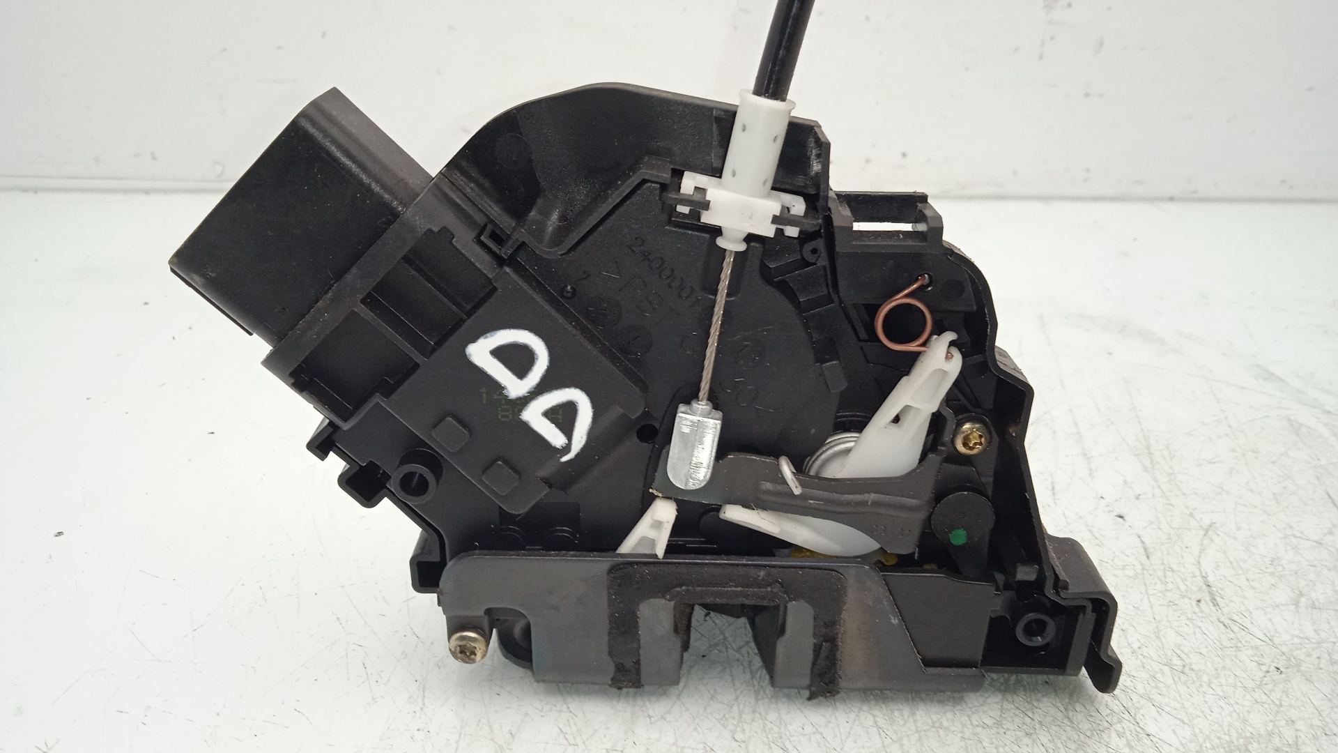 CERRADURA PUERTA DELANTERA DERECHA FORD FOCUS KKDA