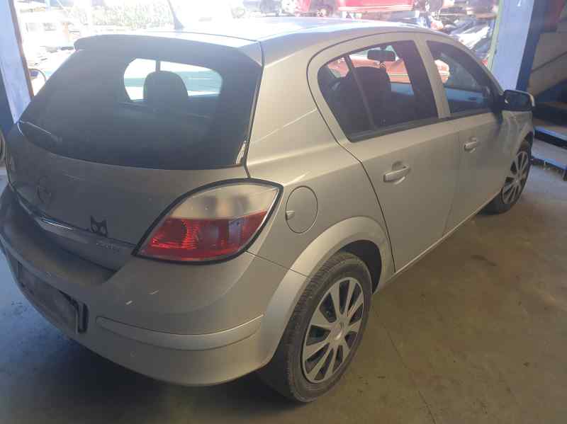 CAJA RELES / FUSIBLES OPEL ASTRA Z16XEP