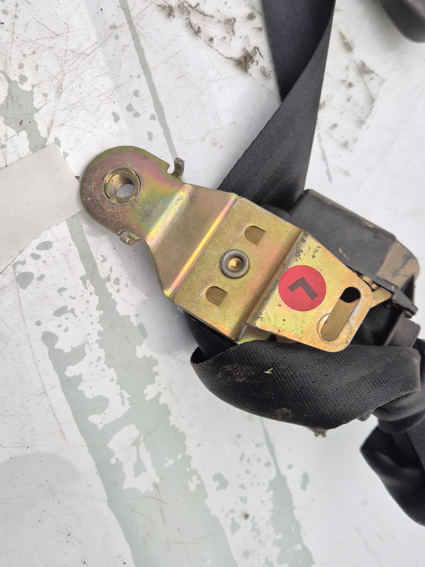 CINTURON SEGURIDAD TRAS. IZQ. JEEP CHEROKEE 