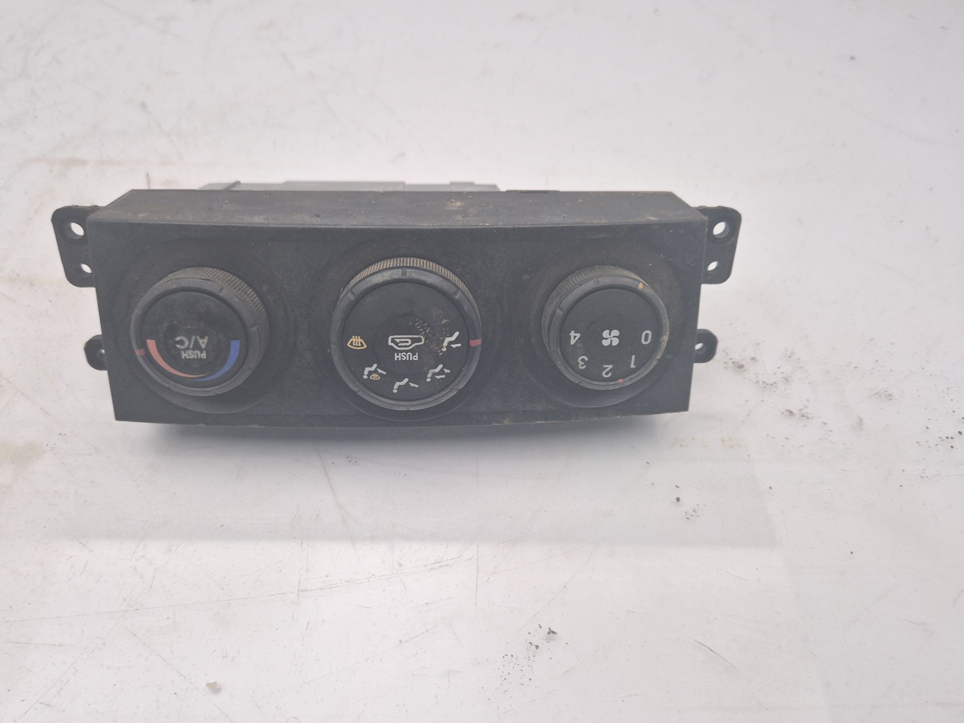 CERRADURA PUERTA DELANTERA DERECHA KIA SORENTO 