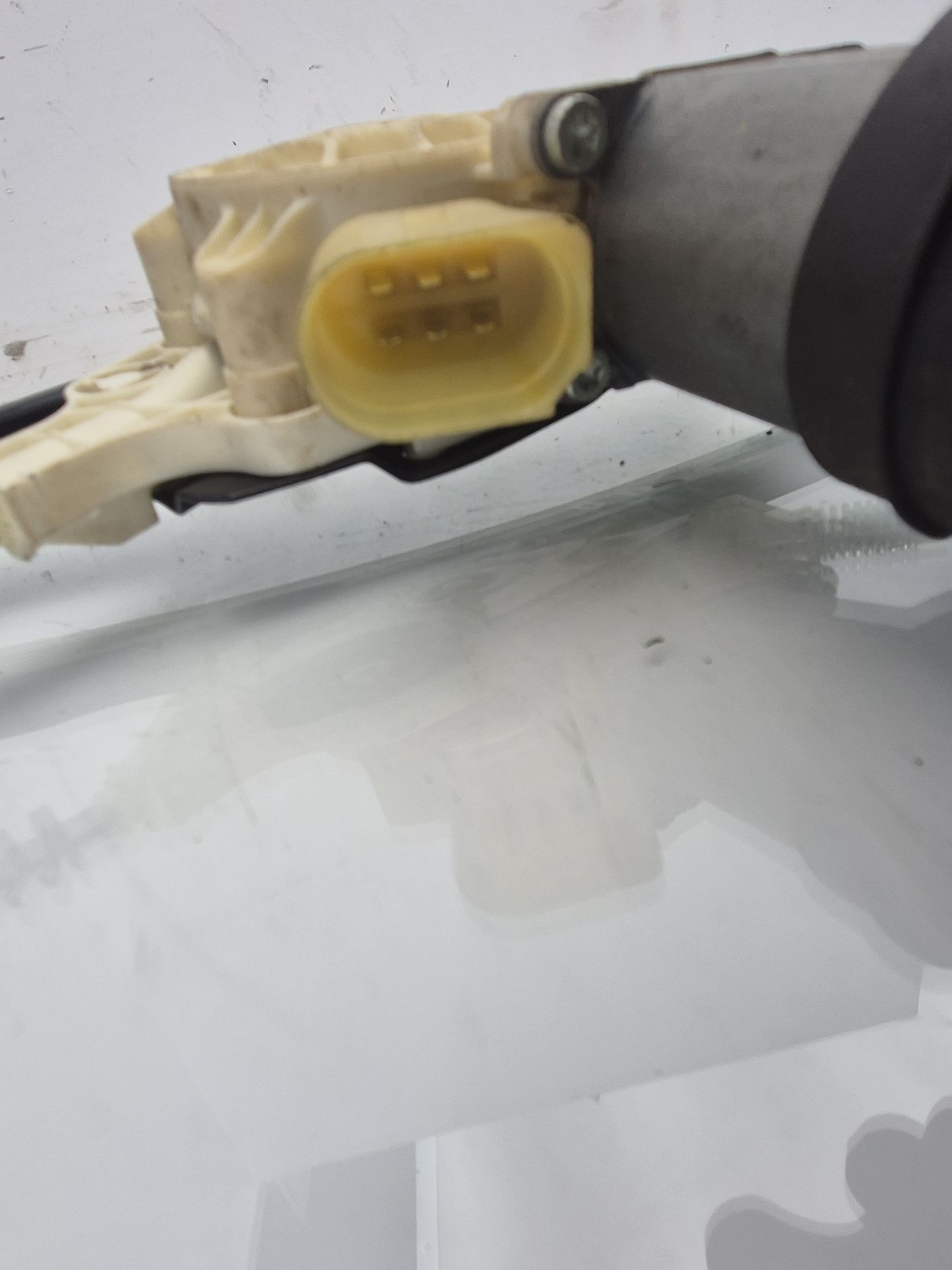 ELEVALUNAS DELANTERO DERECHO BMW 5 