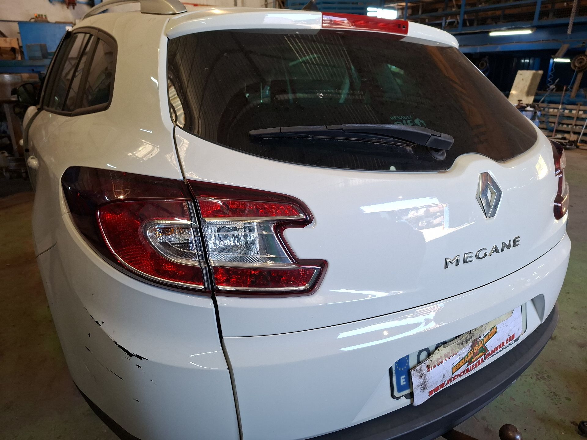 PORTON TRASERO RENAULT MEGANE 