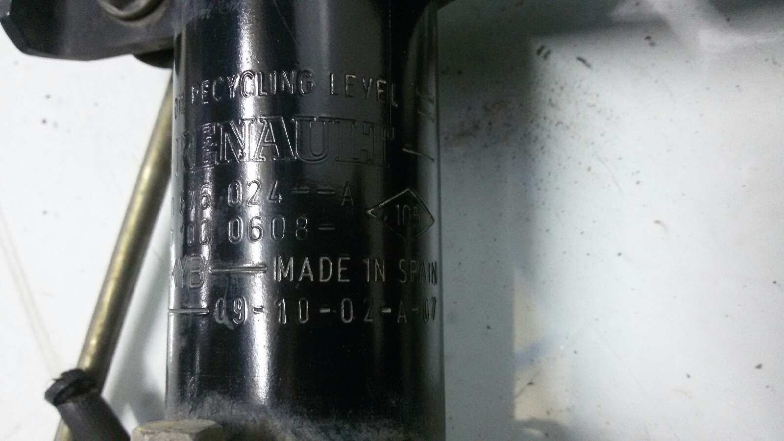 JUEGO AMORTIGUADORES DELANTERO RENAULT CLIO D4F740