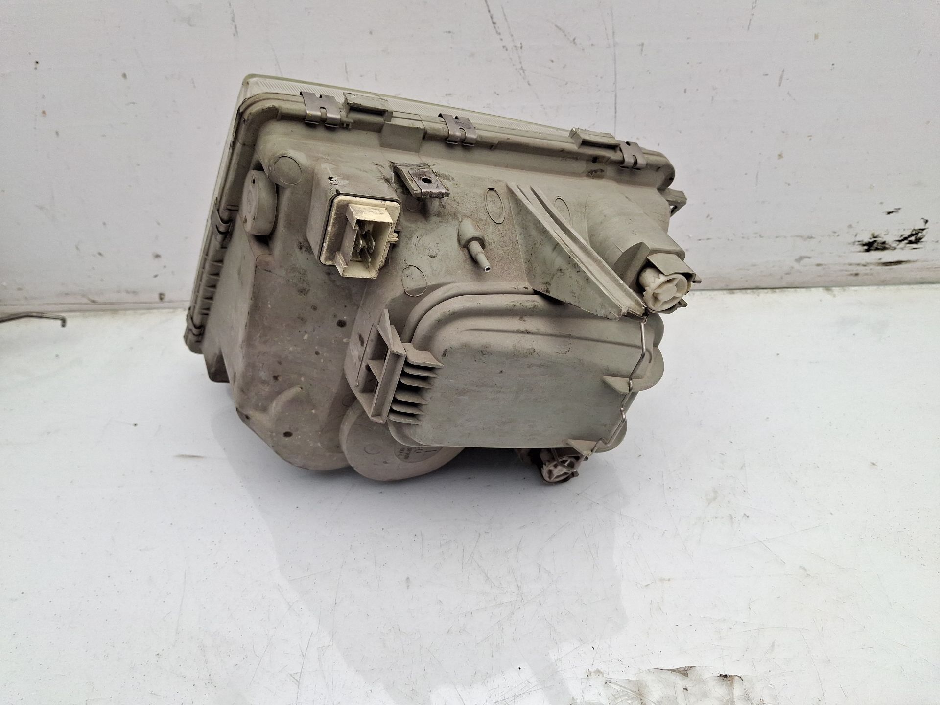 FARO IZQUIERDO VOLKSWAGEN LT 