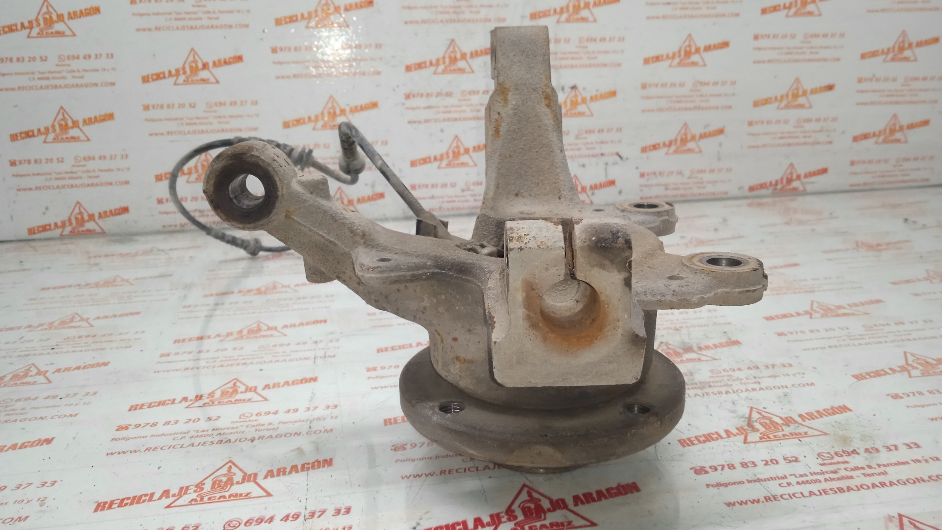 MANGUETA DELANTERA IZQUIERDA RENAULT CLIO K9K T7