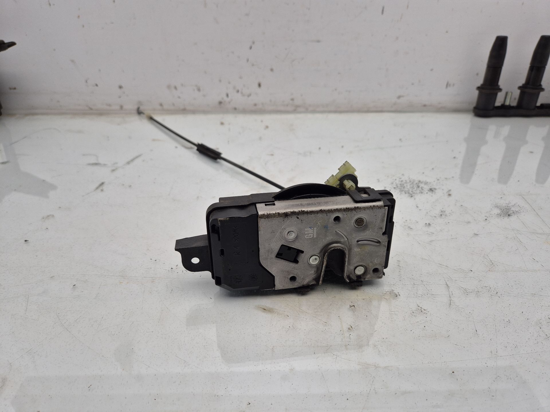 CERRADURA PUERTA DELANTERA DERECHA OPEL ASTRA 