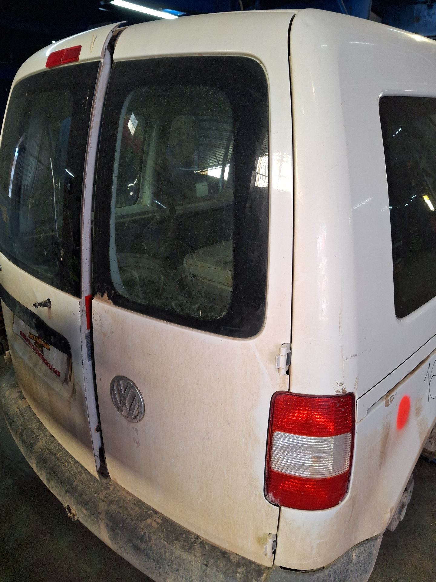 PORTON TRASERO DERECHO VOLKSWAGEN CADDY 