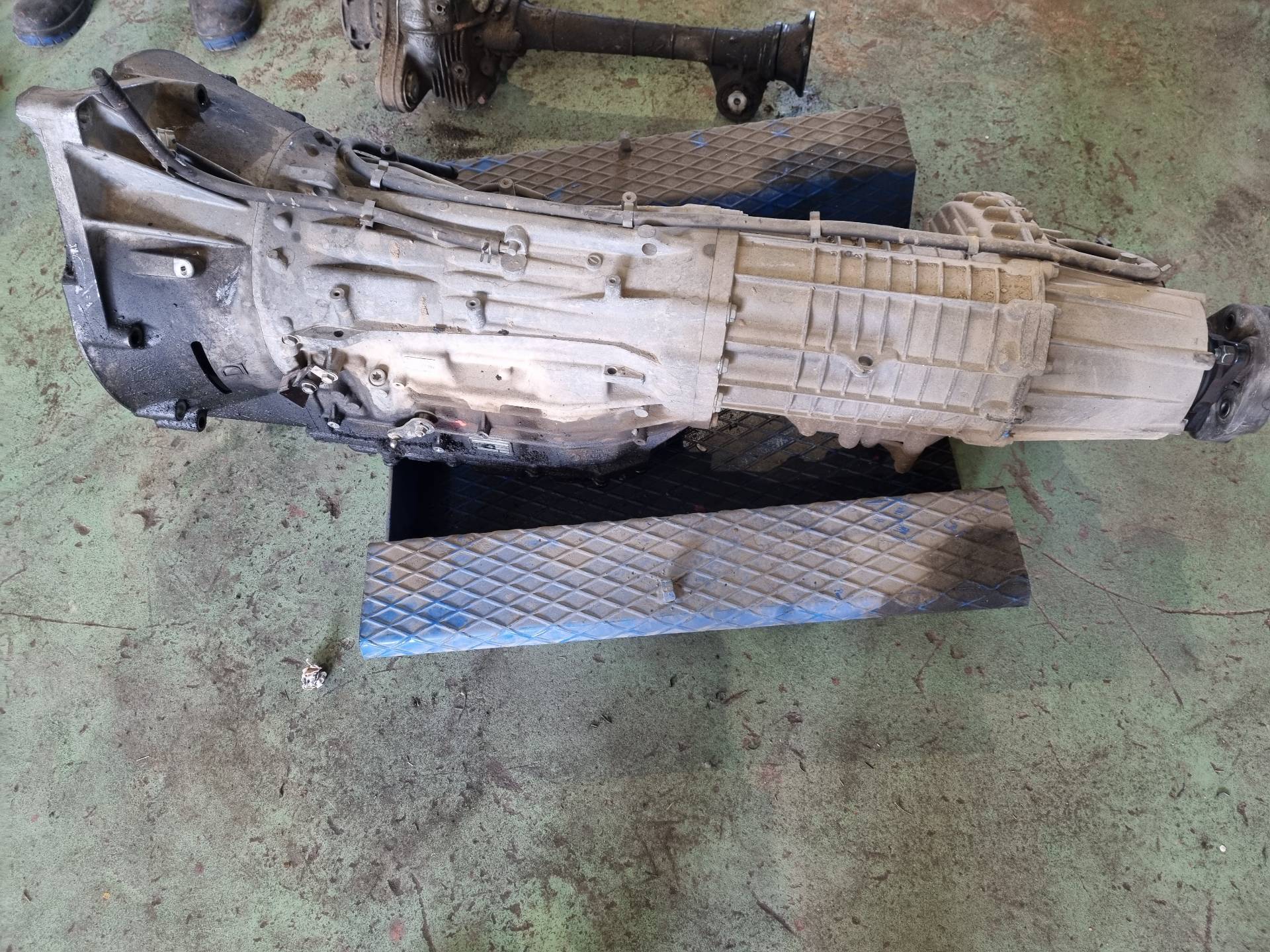 CAJA CAMBIOS VOLKSWAGEN TOUAREG 