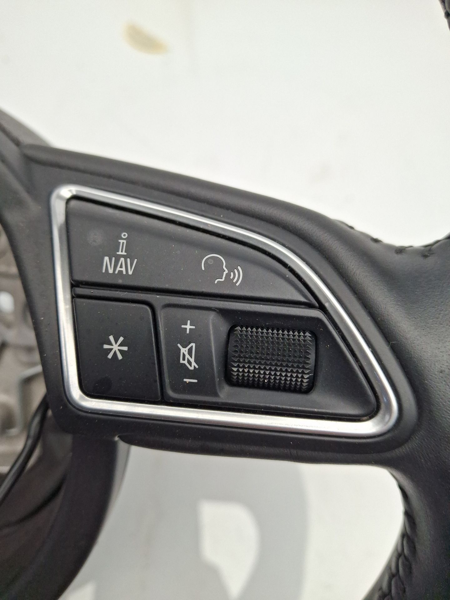 VOLANTE AUDI A1 