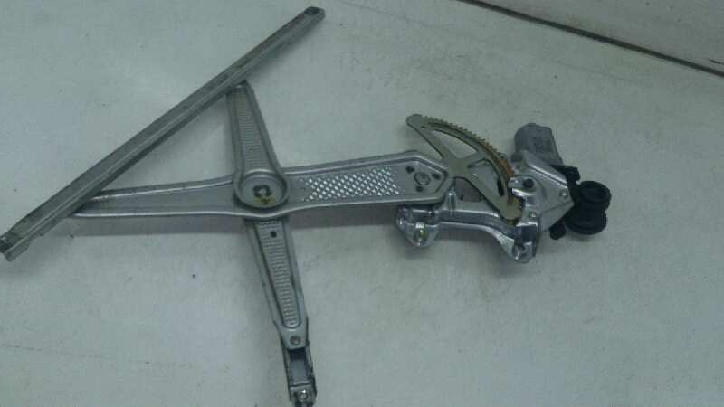 ELEVALUNAS DELANTERO DERECHO TOYOTA YARIS 2NZFE