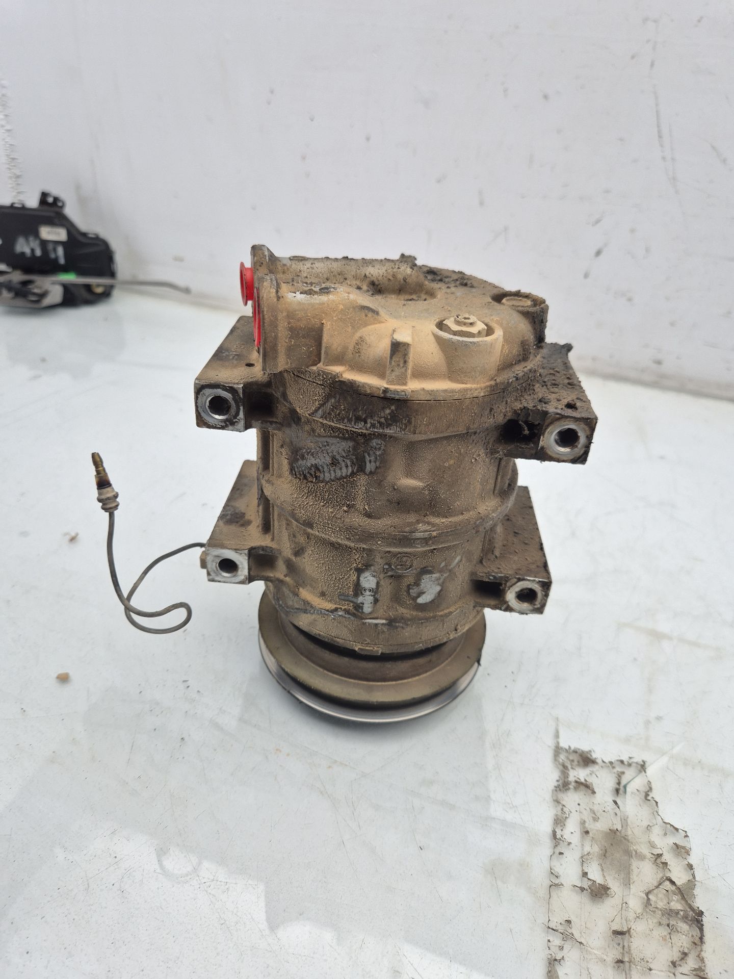 COMPRESOR AIRE ACONDICIONADO MITSUBISHI L200 