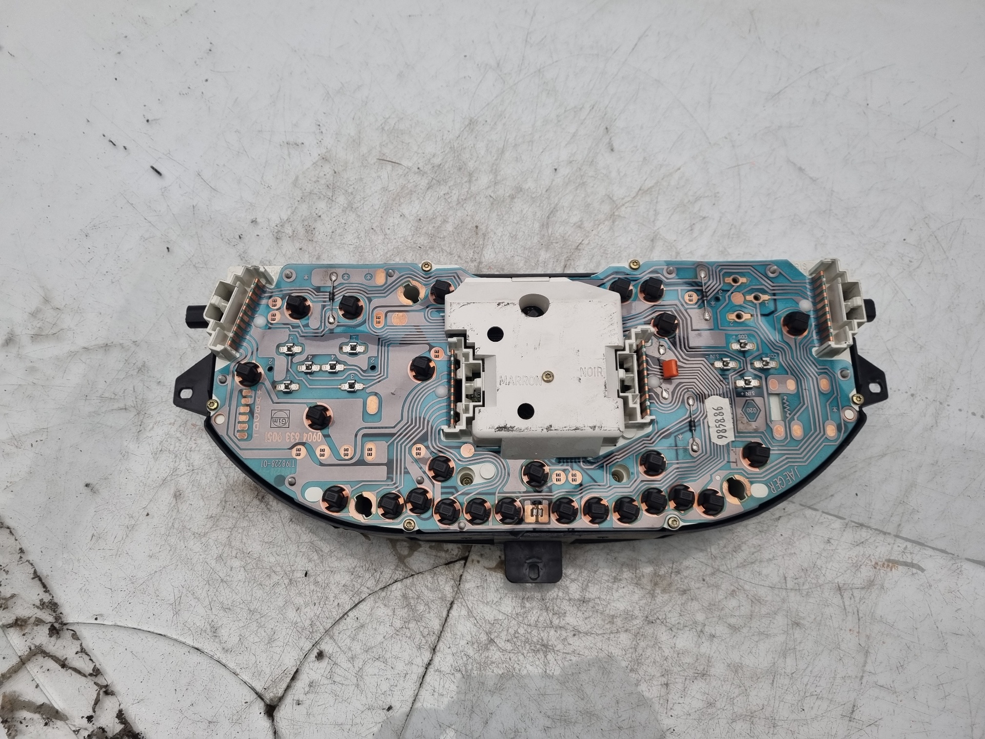 CUADRO INSTRUMENTOS RENAULT MEGANE K7M