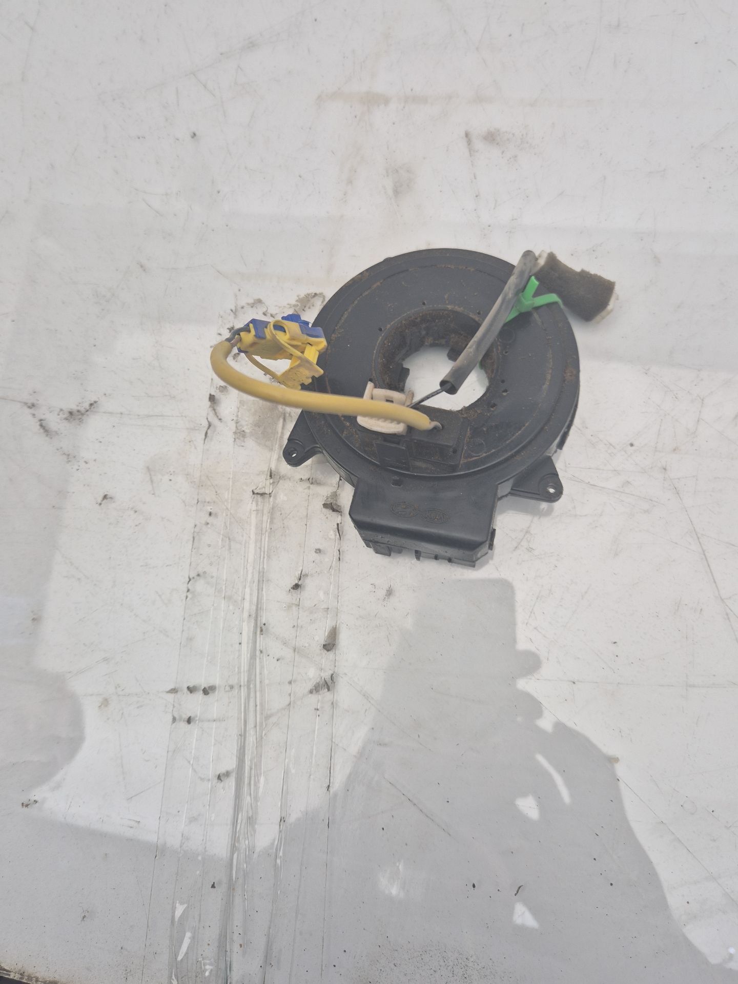 CERRADURA PUERTA DELANTERA DERECHA KIA SORENTO 