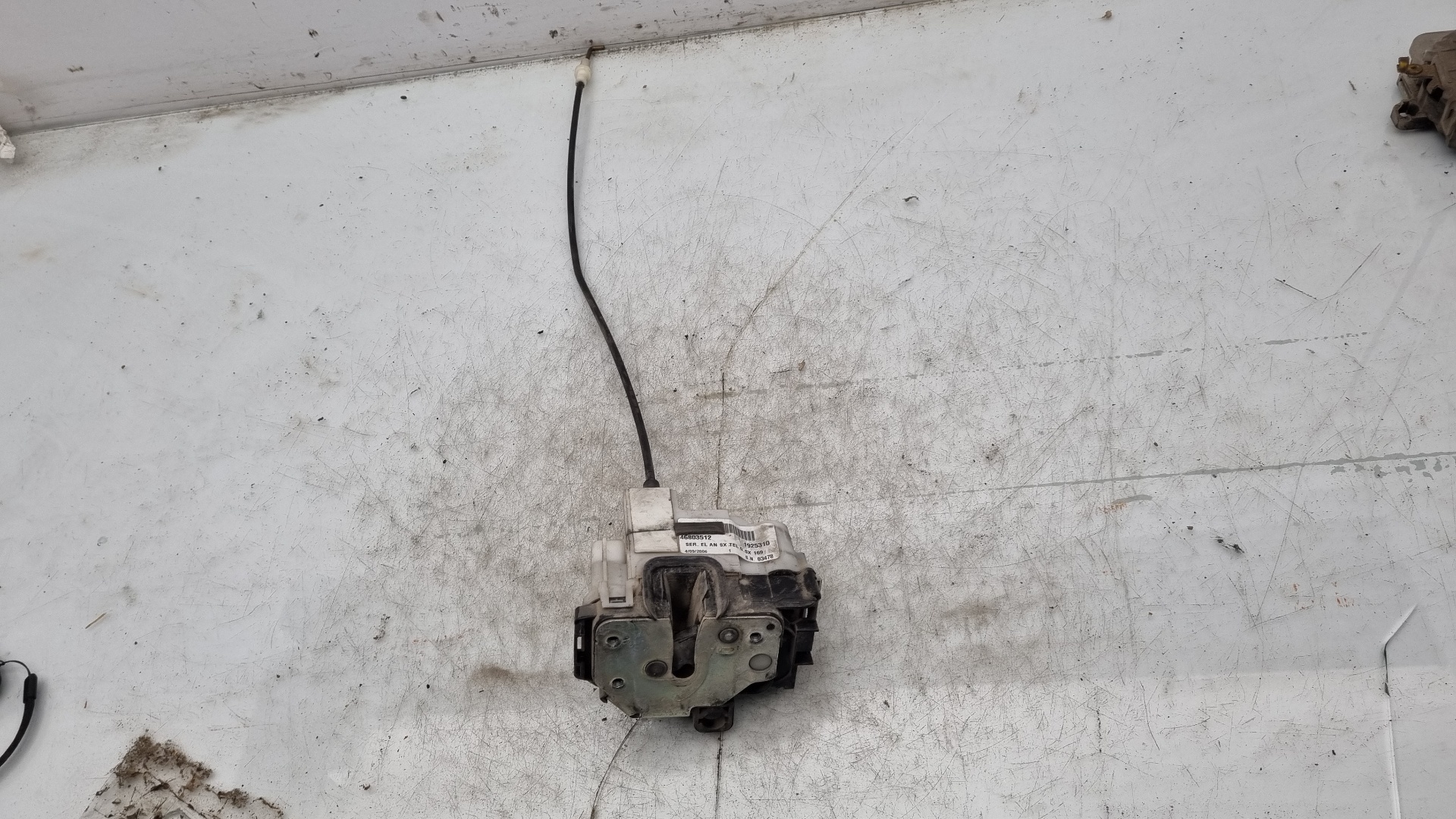 CERRADURA PUERTA DELANTERA IZQUIERDA FIAT PANDA 