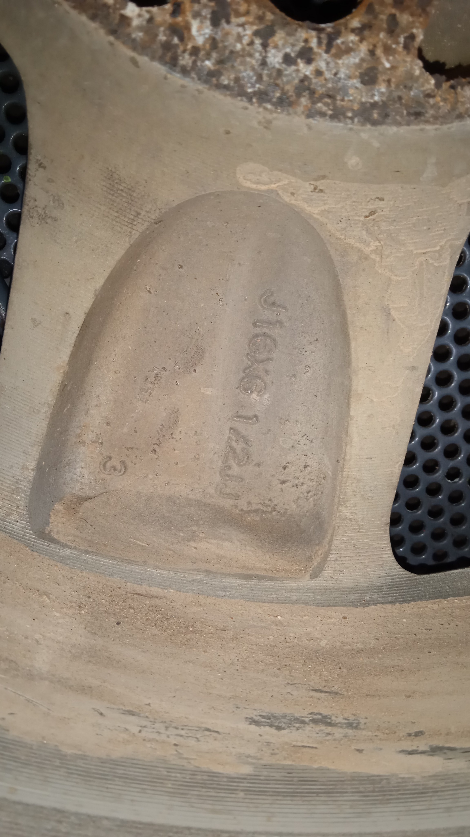 LLANTA PEUGEOT 4007 4HN