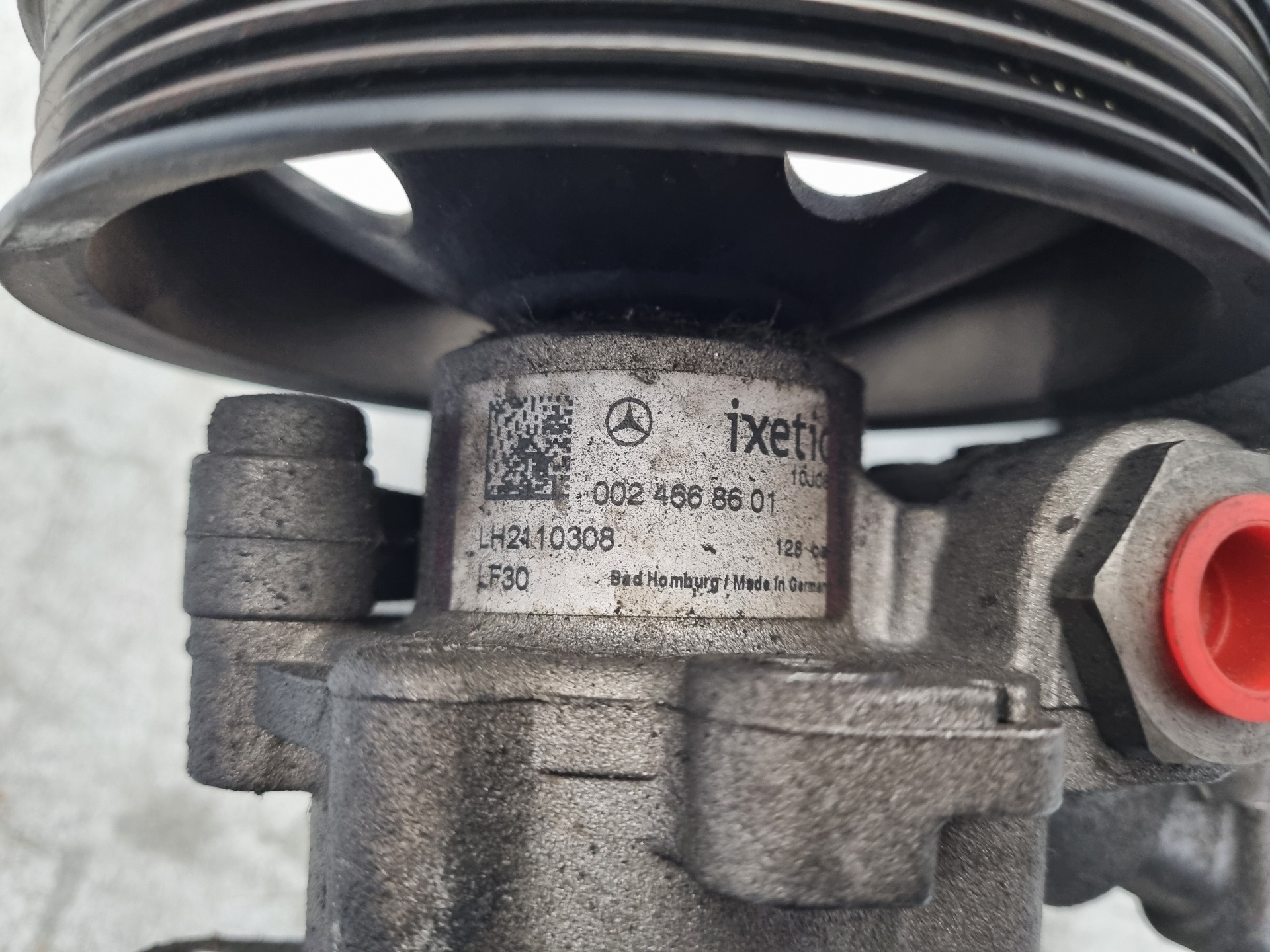 BOMBA DIRECCION MERCEDES-BENZ CLASE S M112944