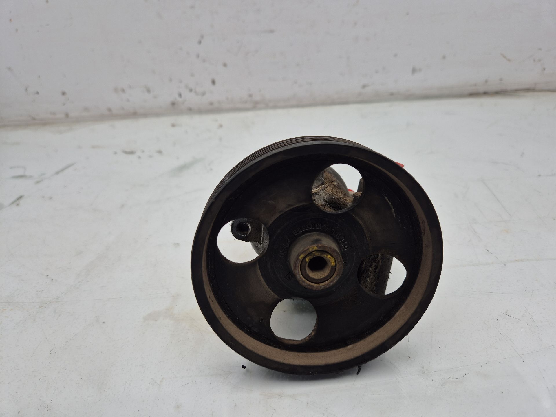 BOMBA DIRECCION RENAULT LAGUNA 