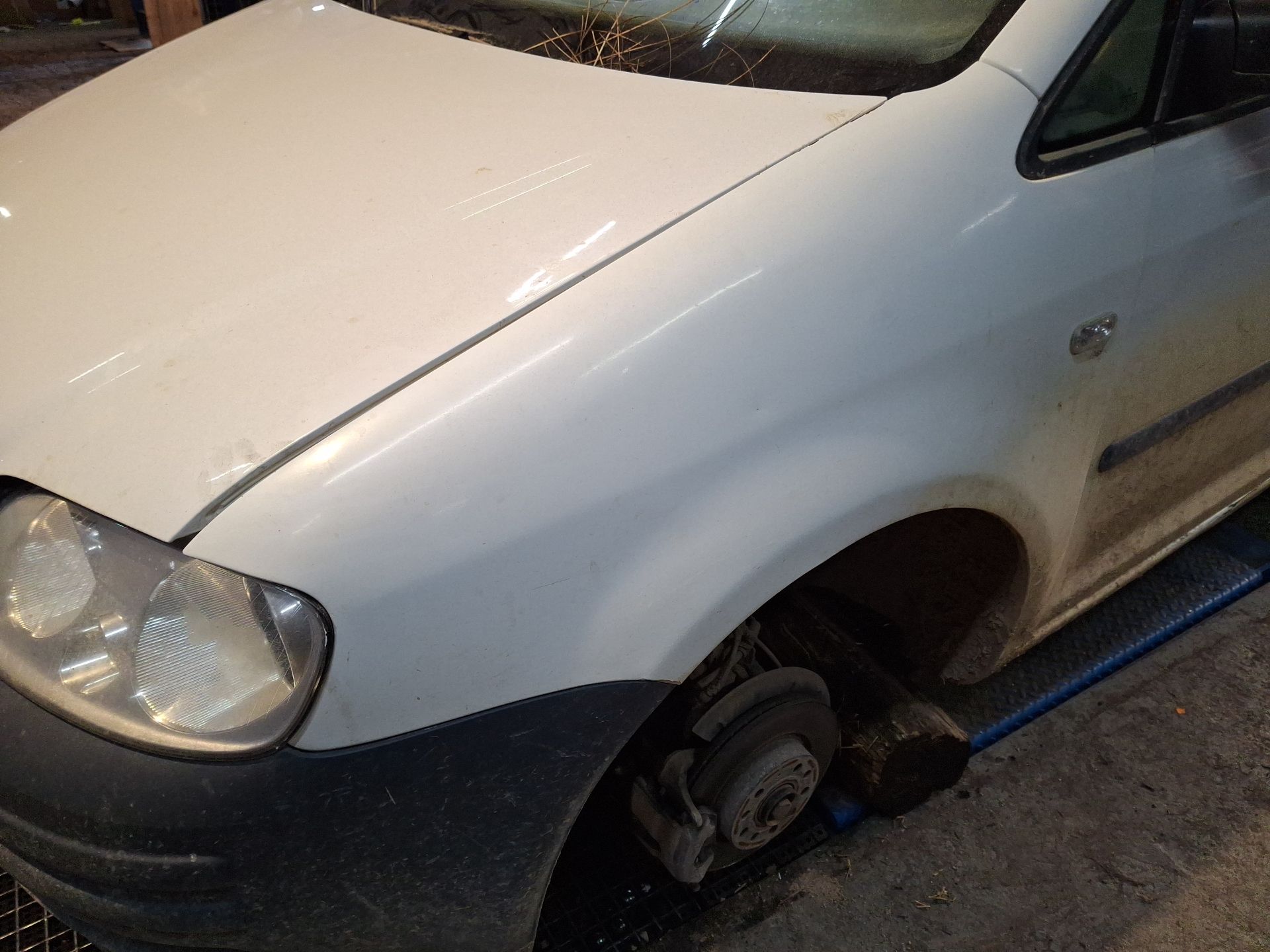 ALETA DELANTERA IZQUIERDA VOLKSWAGEN CADDY 