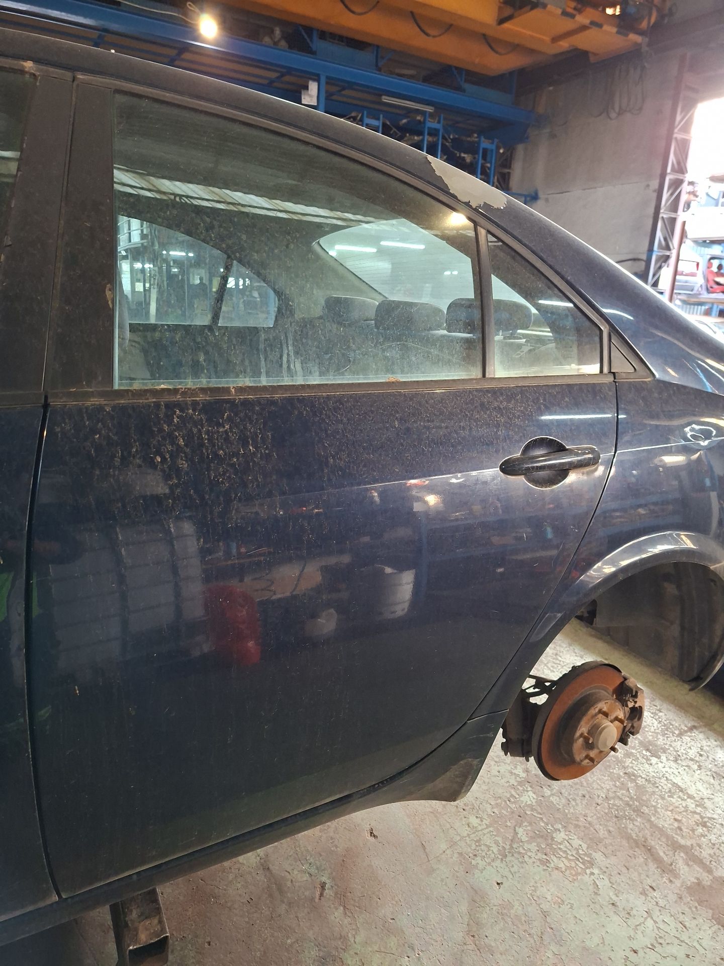 PUERTA TRASERA IZQUIERDA NISSAN PRIMERA 