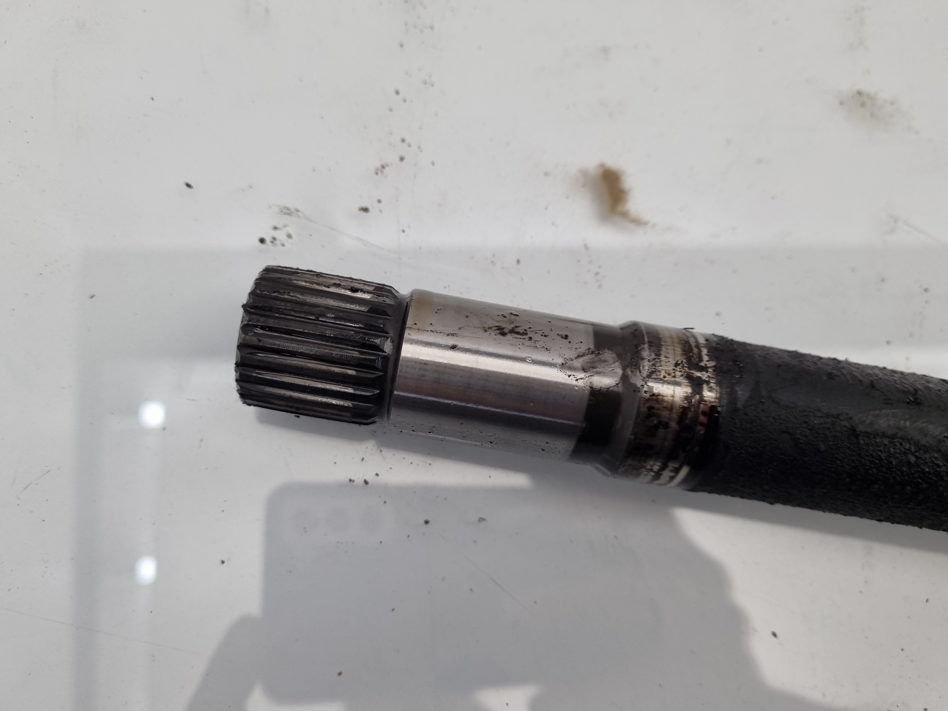 TRANSMISION DELANTERA DERECHA PEUGEOT 308 9HZ