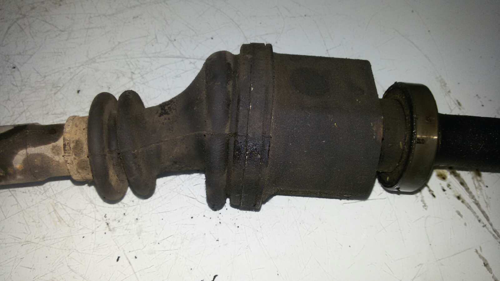 TRANSMISION DELANTERA DERECHA RENAULT LAGUNA 