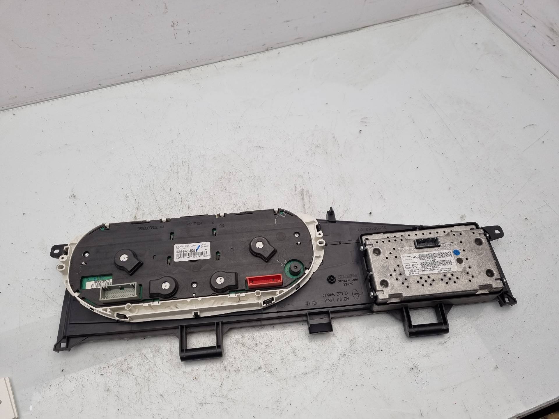 CUADRO INSTRUMENTOS RENAULT VEL P9X701