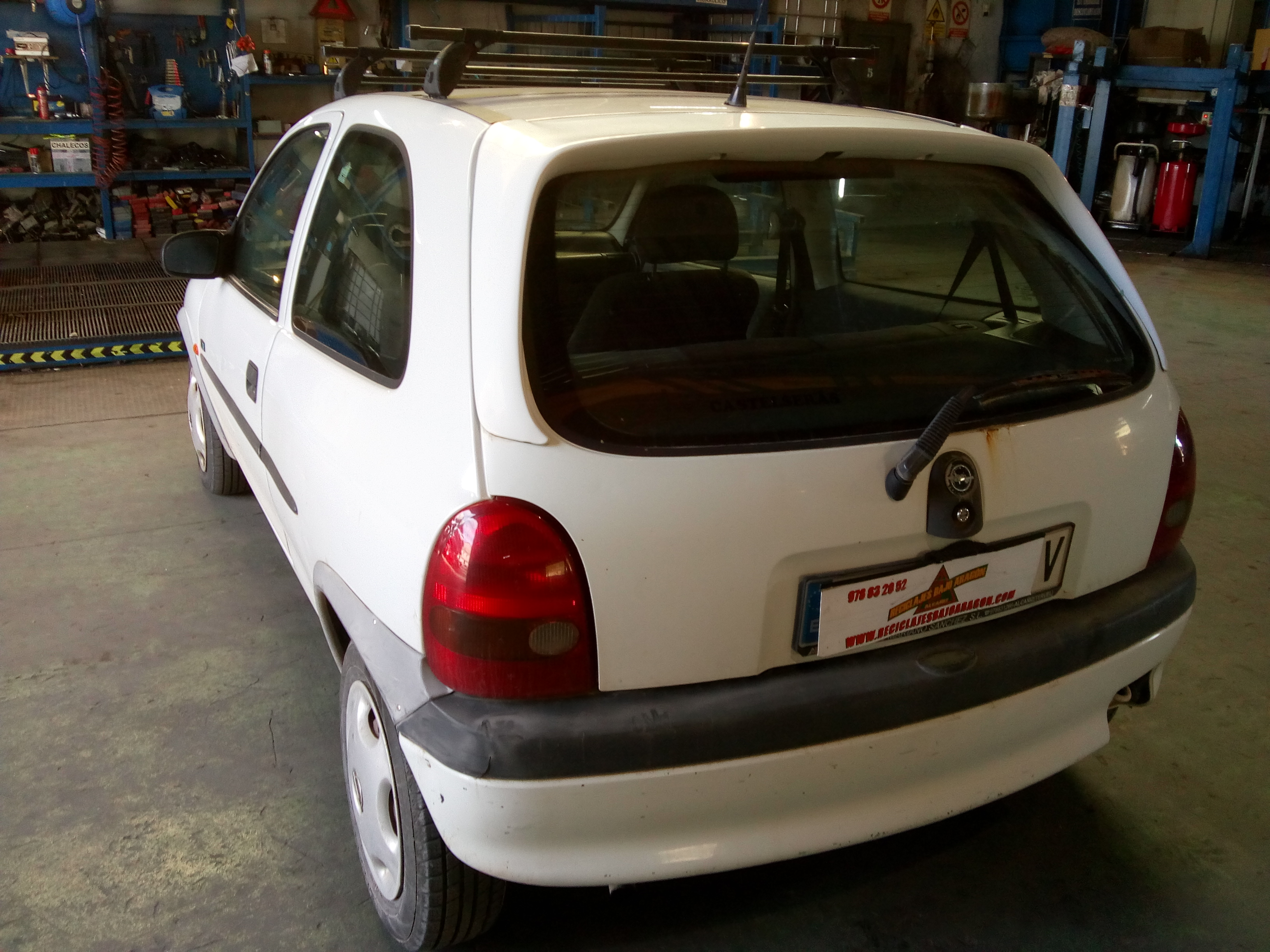 PILOTO TRASERO DERECHO OPEL CORSA X17D