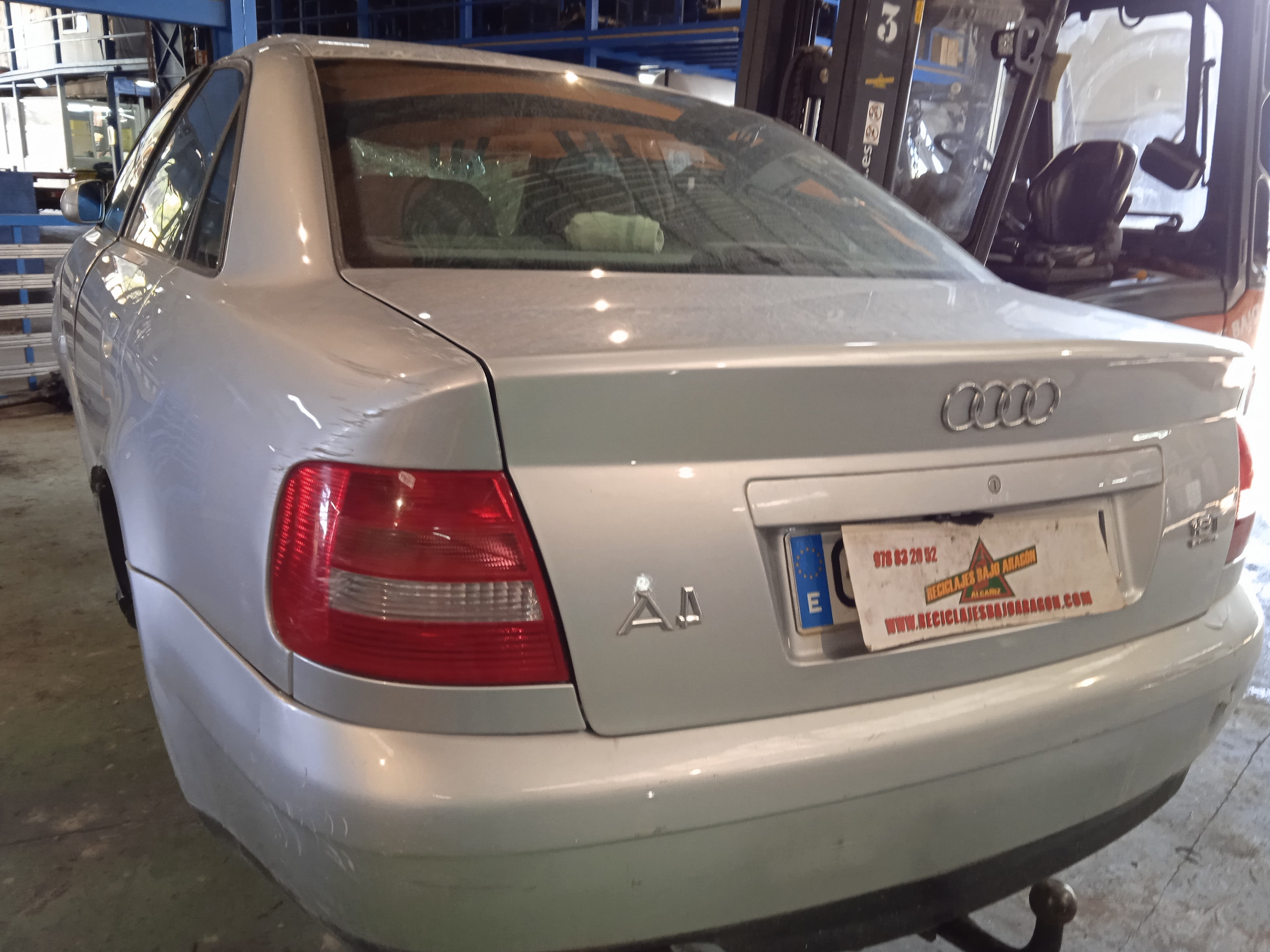 MANGUETA DELANTERA DERECHA AUDI A4 APU