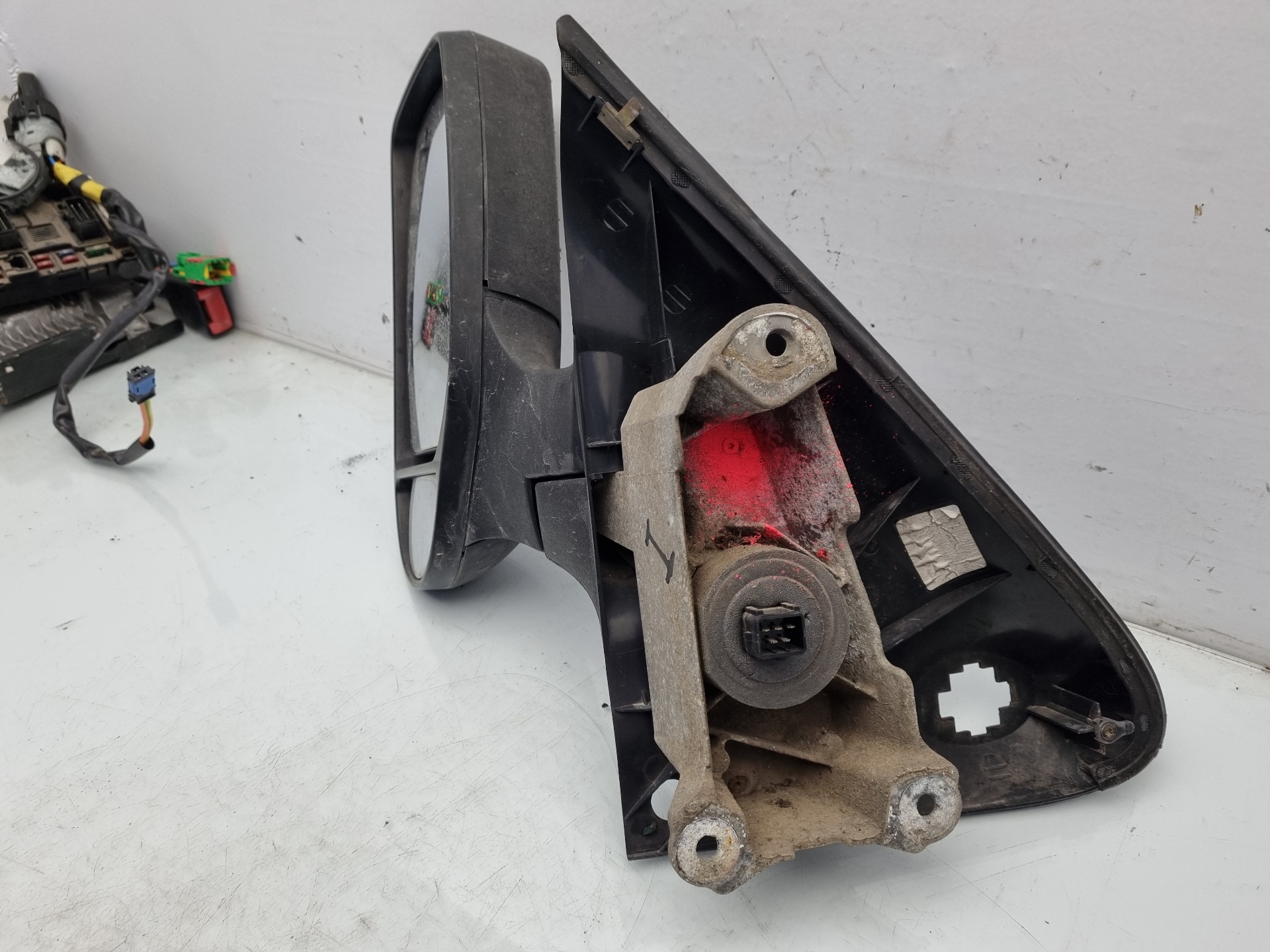 RETROVISOR IZQUIERDO FORD TRANSIT D4FA