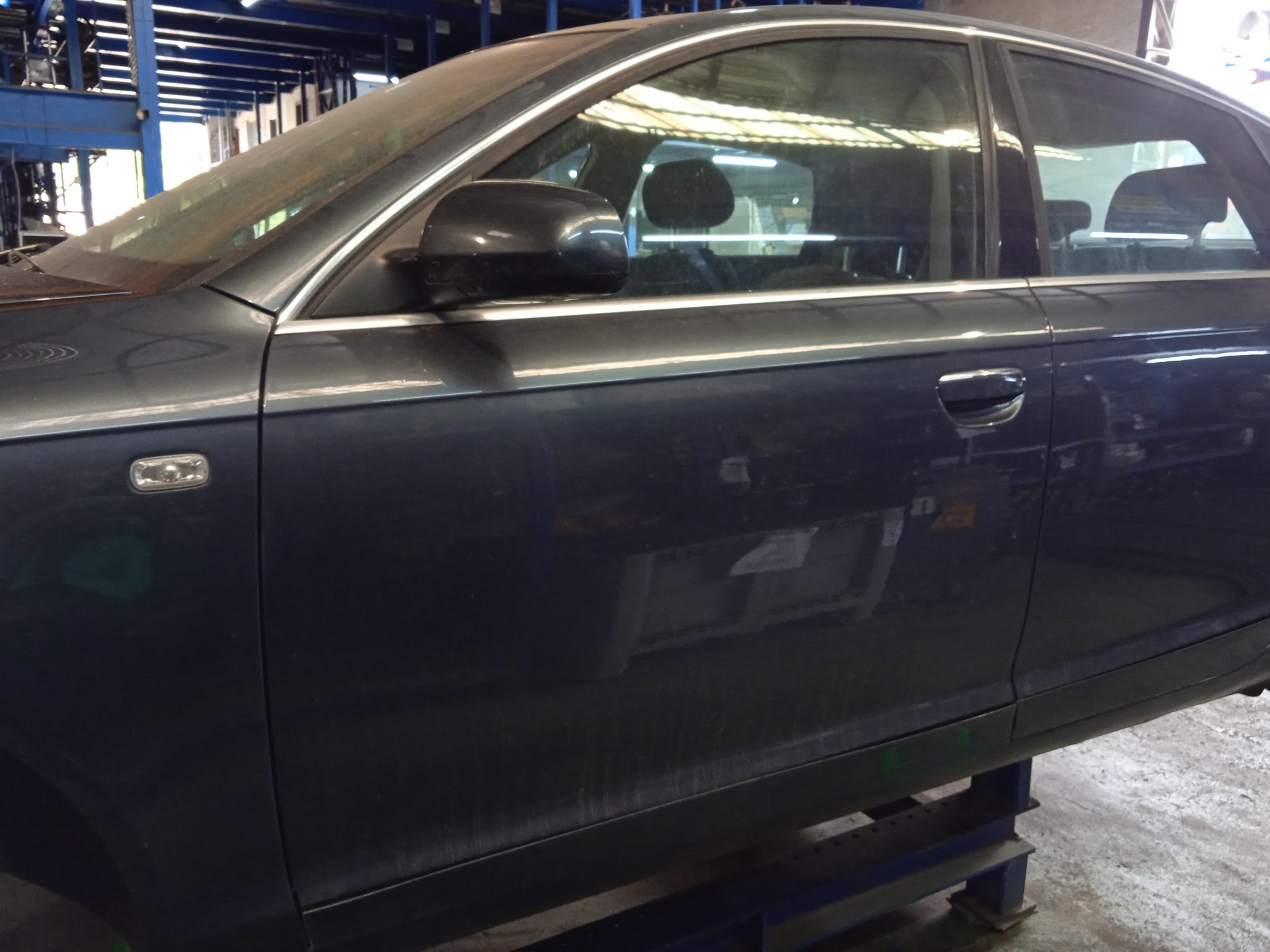 PUERTA DELANTERA IZQUIERDA AUDI A6 BMK