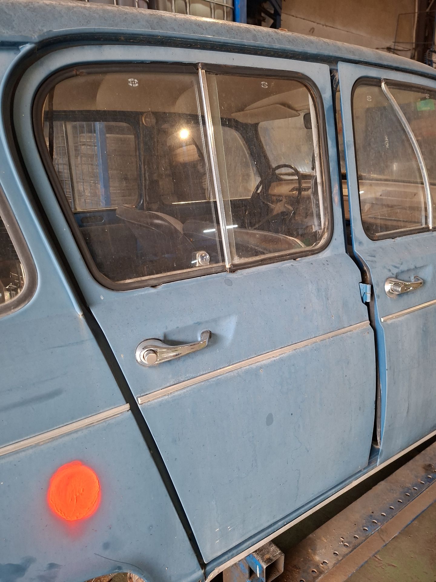 PUERTA TRASERA DERECHA RENAULT 4 