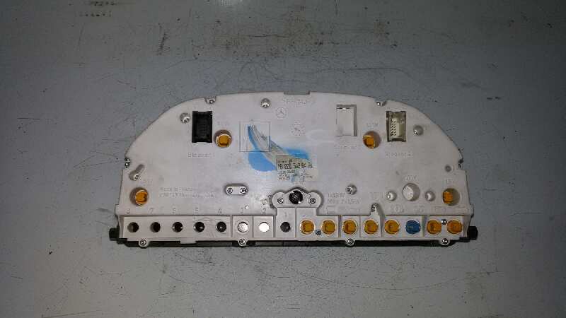 CUADRO INSTRUMENTOS MERCEDES-BENZ CLASE E OM 601 D23 LA