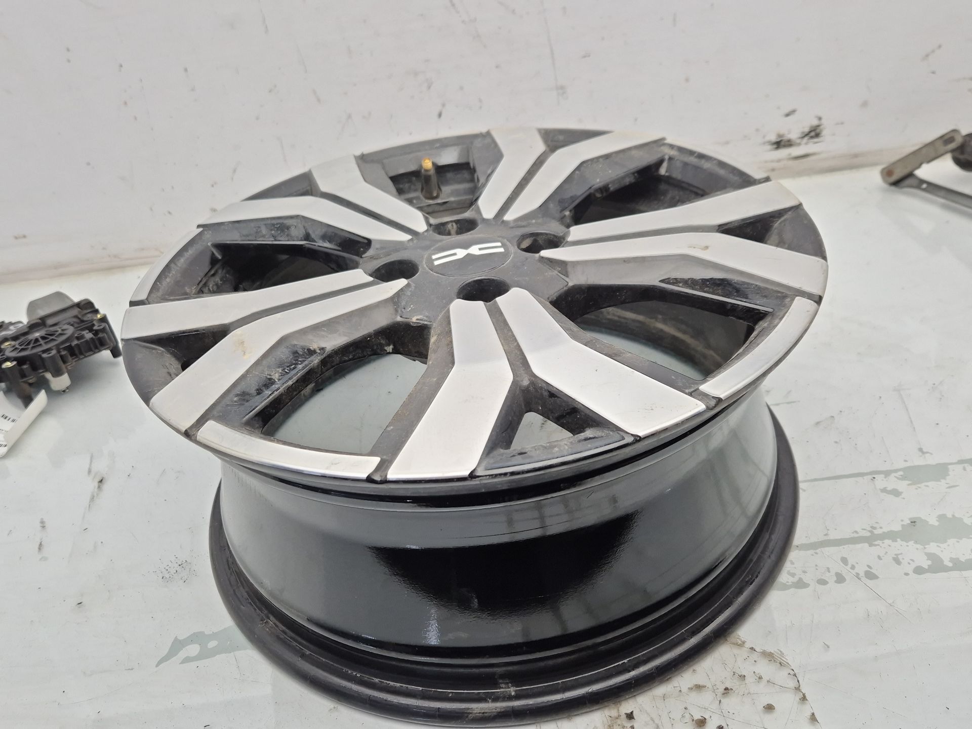 LLANTA DACIA SANDERO 