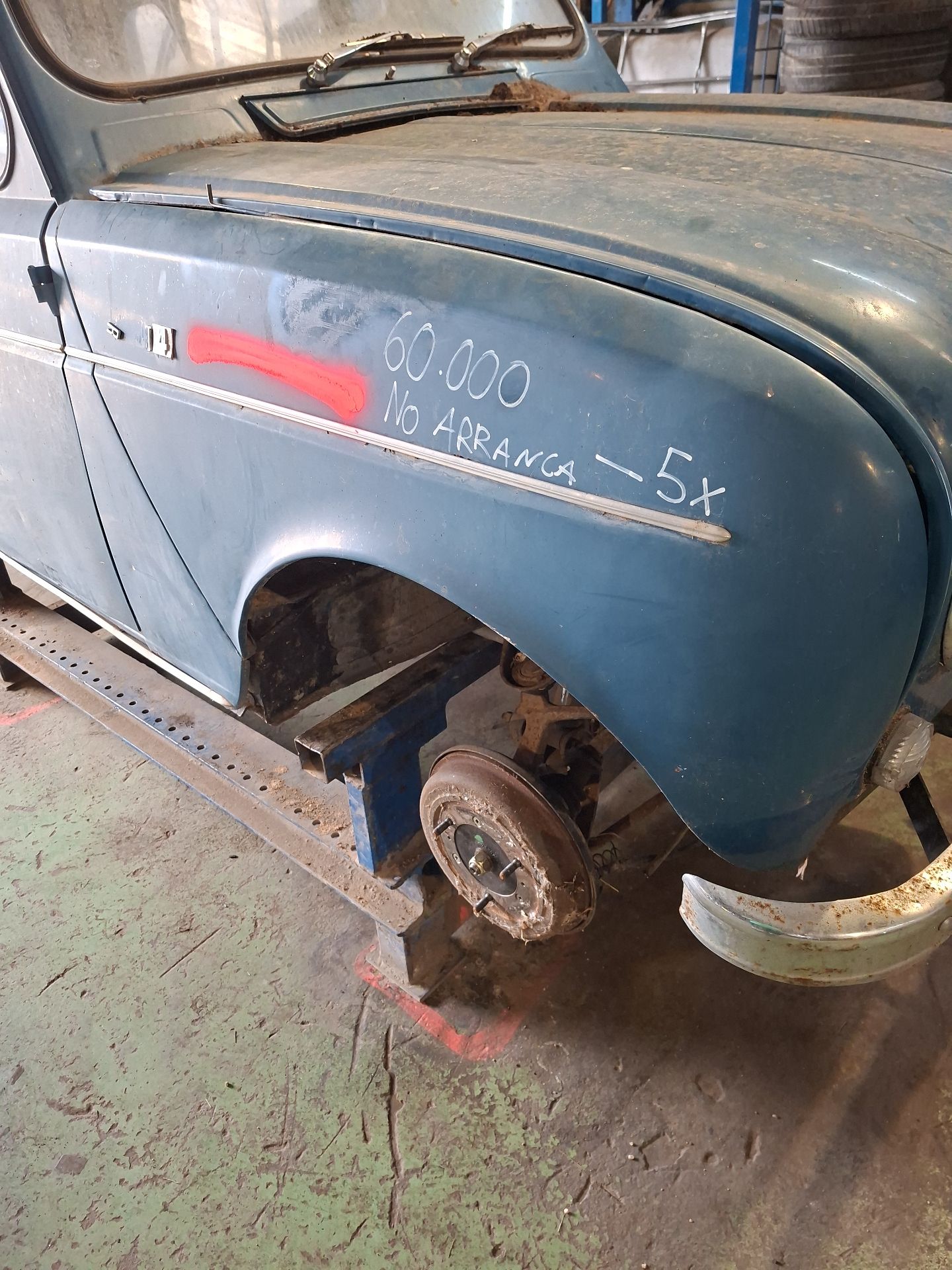 ALETA DELANTERA DERECHA RENAULT 4 