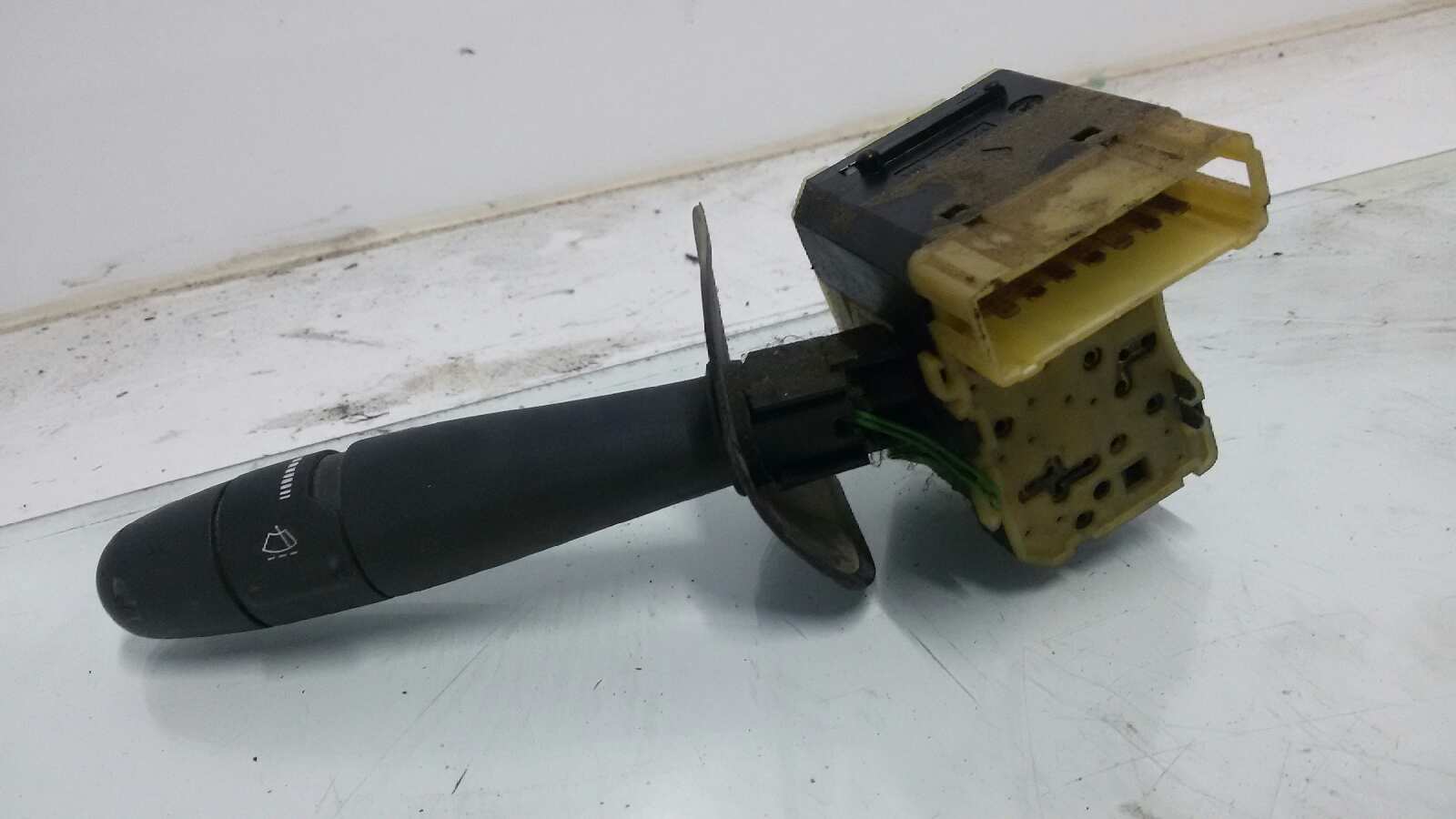 MANDO LIMPIA RENAULT MEGANE K7M