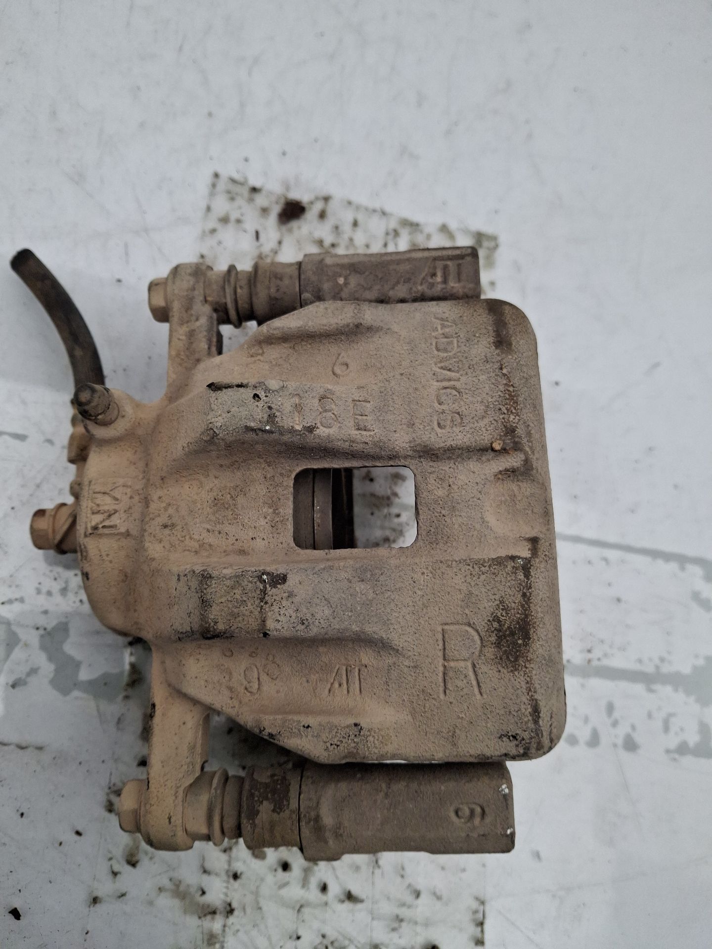 PINZA FRENO DELANTERA DERECHA SUZUKI GRAND 