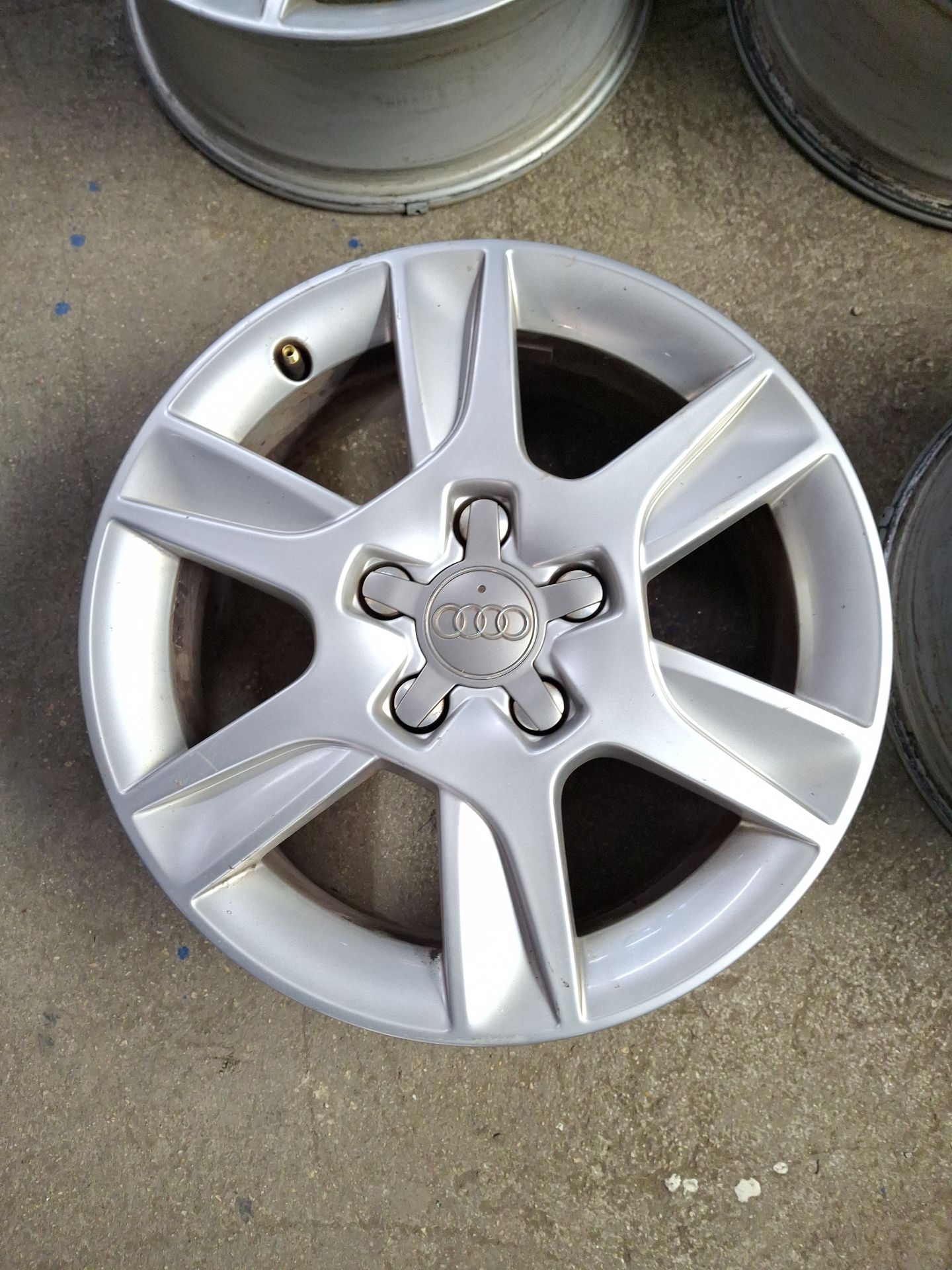 JUEGO LLANTAS AUDI A3 