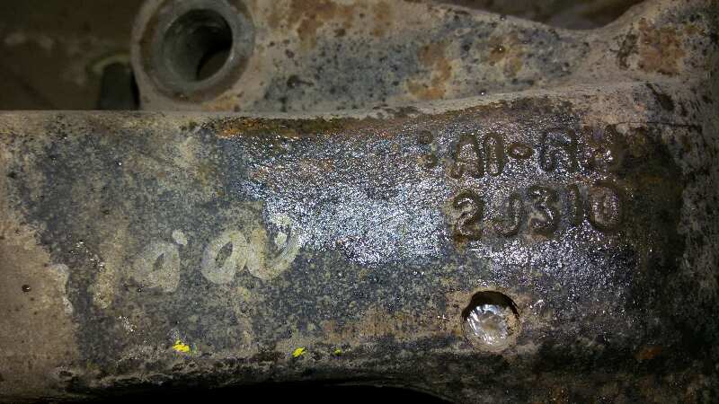 MANGUETA DELANTERA IZQUIERDA HYUNDAI H-1 D4BH