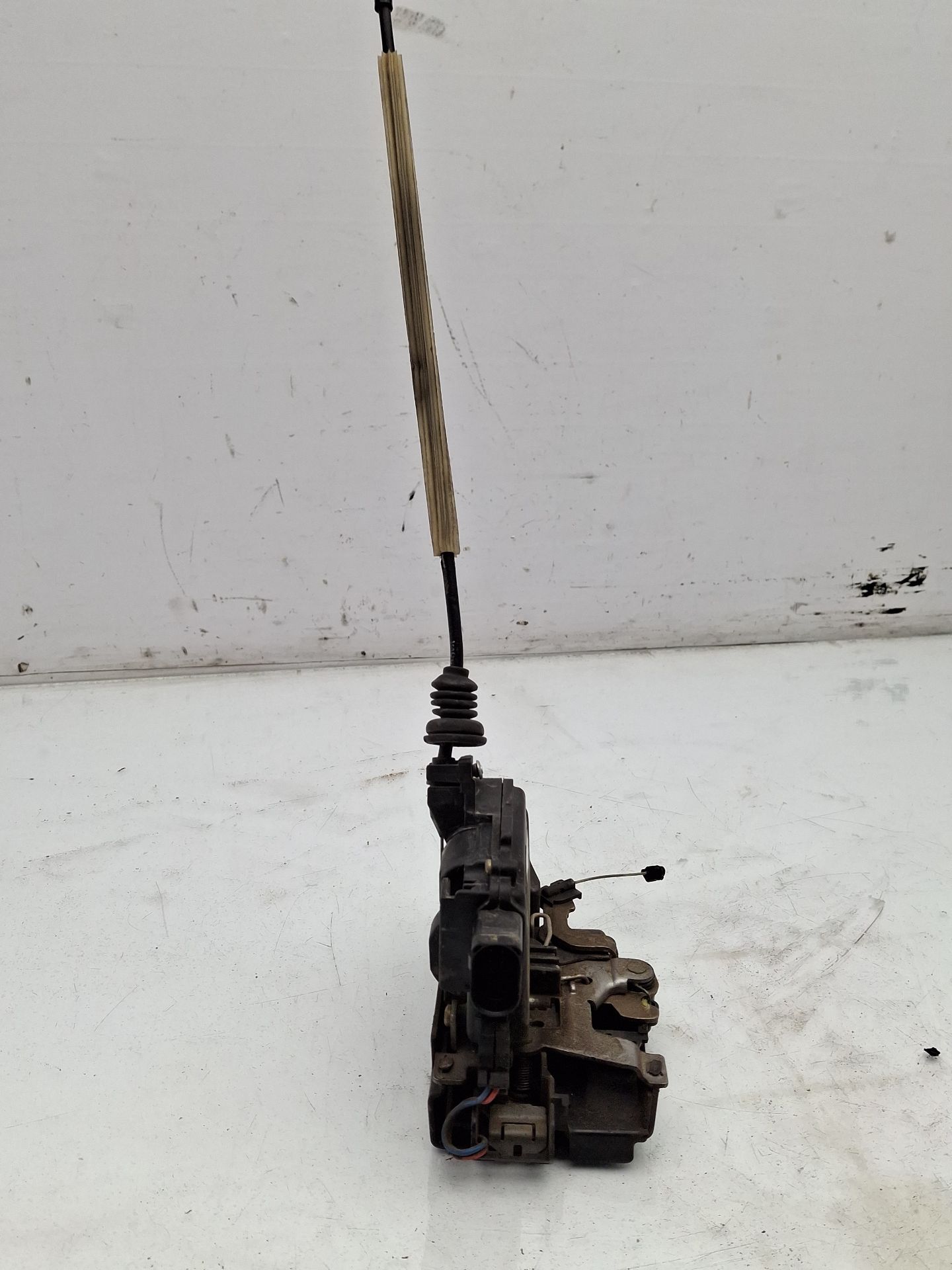 CERRADURA PUERTA DELANTERA IZQUIERDA SEAT TOLEDO 