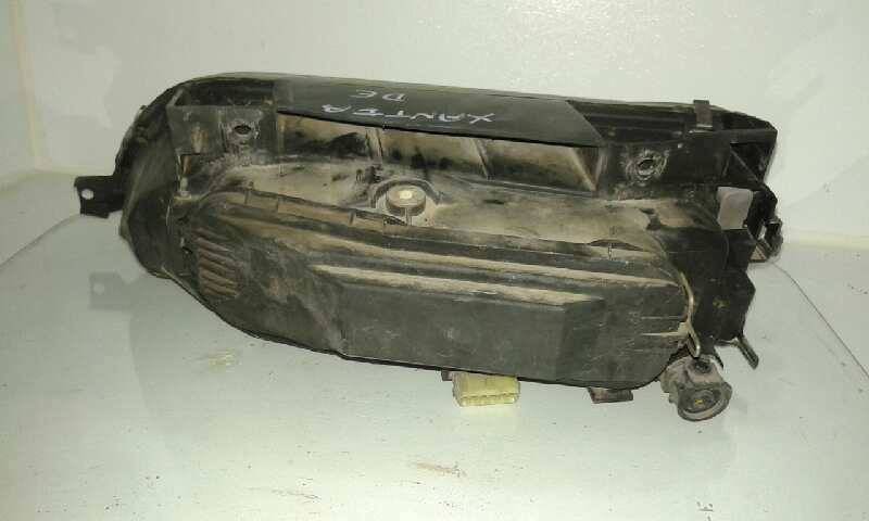 FARO DERECHO CITROEN XANTIA 