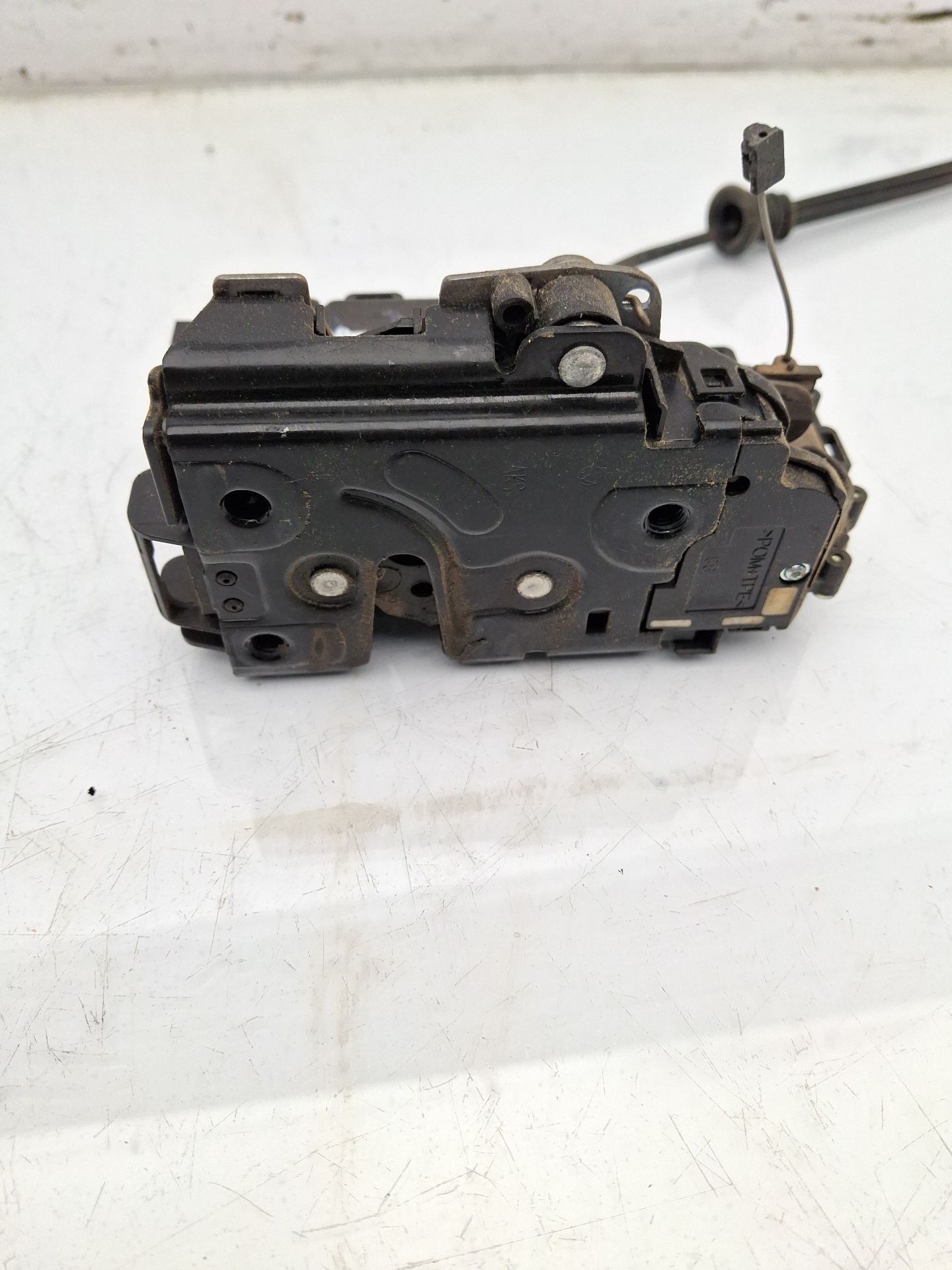 CERRADURA PUERTA DELANTERA IZQUIERDA VOLKSWAGEN GO 