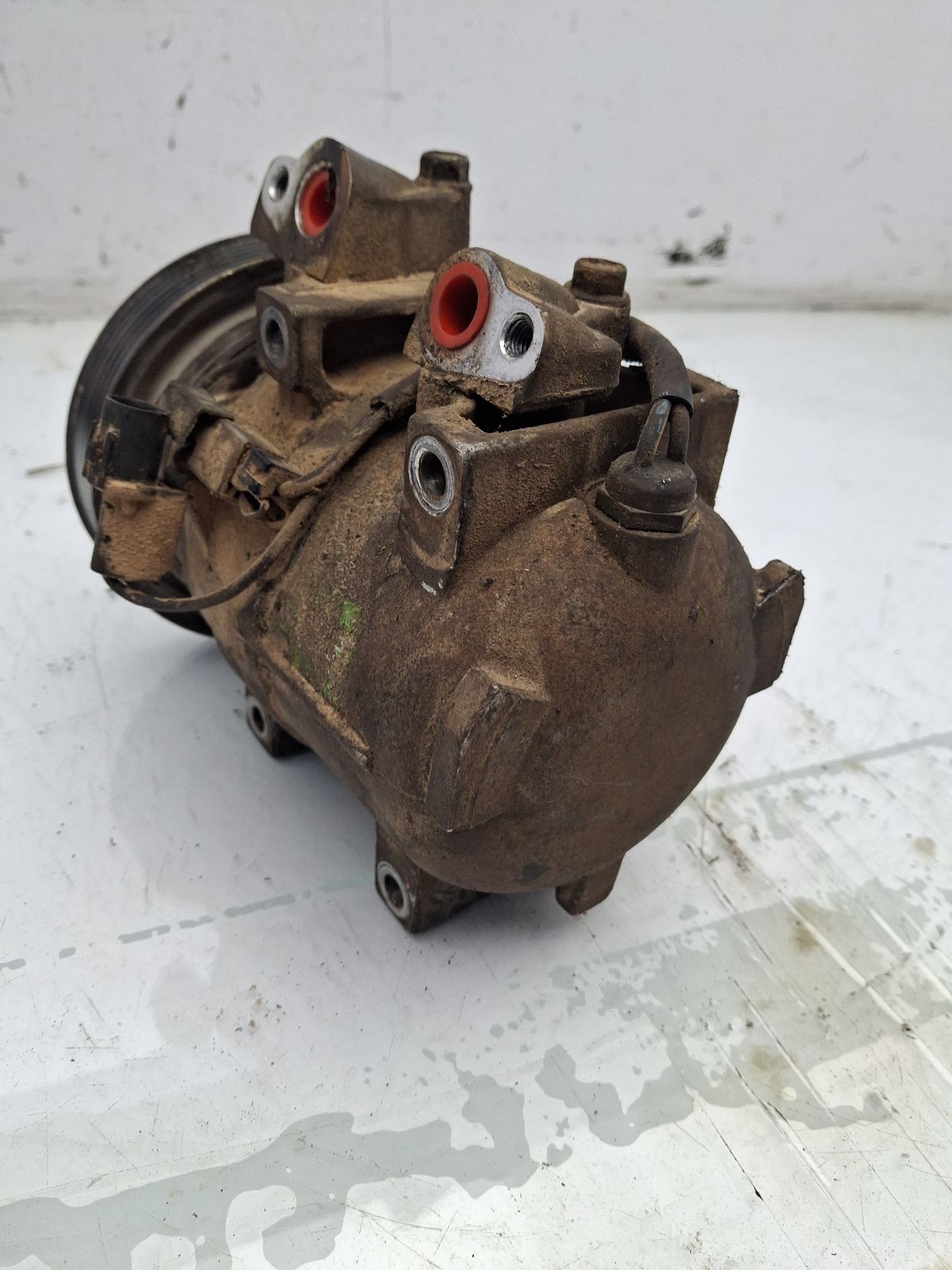 COMPRESOR AIRE ACONDICIONADO SSANGYONG KYRON 