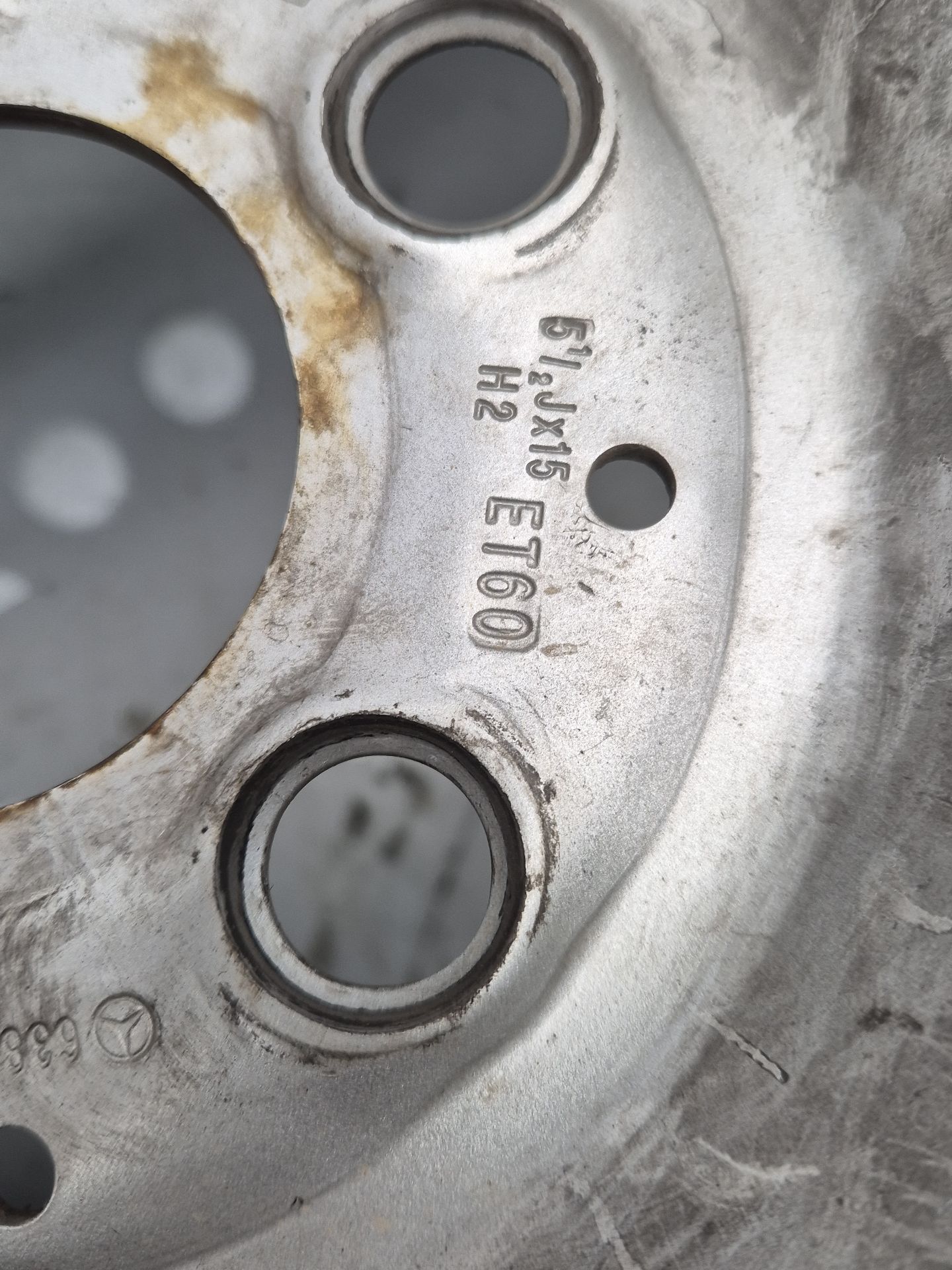 LLANTA MERCEDES-BENZ VITO 