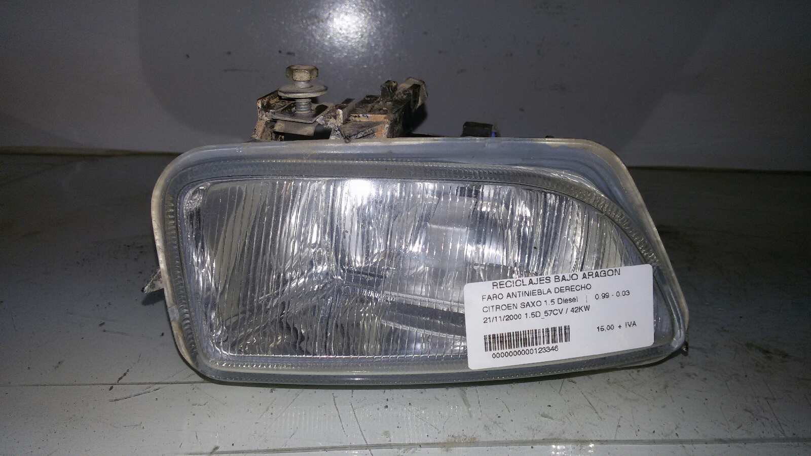 FARO DERECHO CITROEN SAXO VJZ