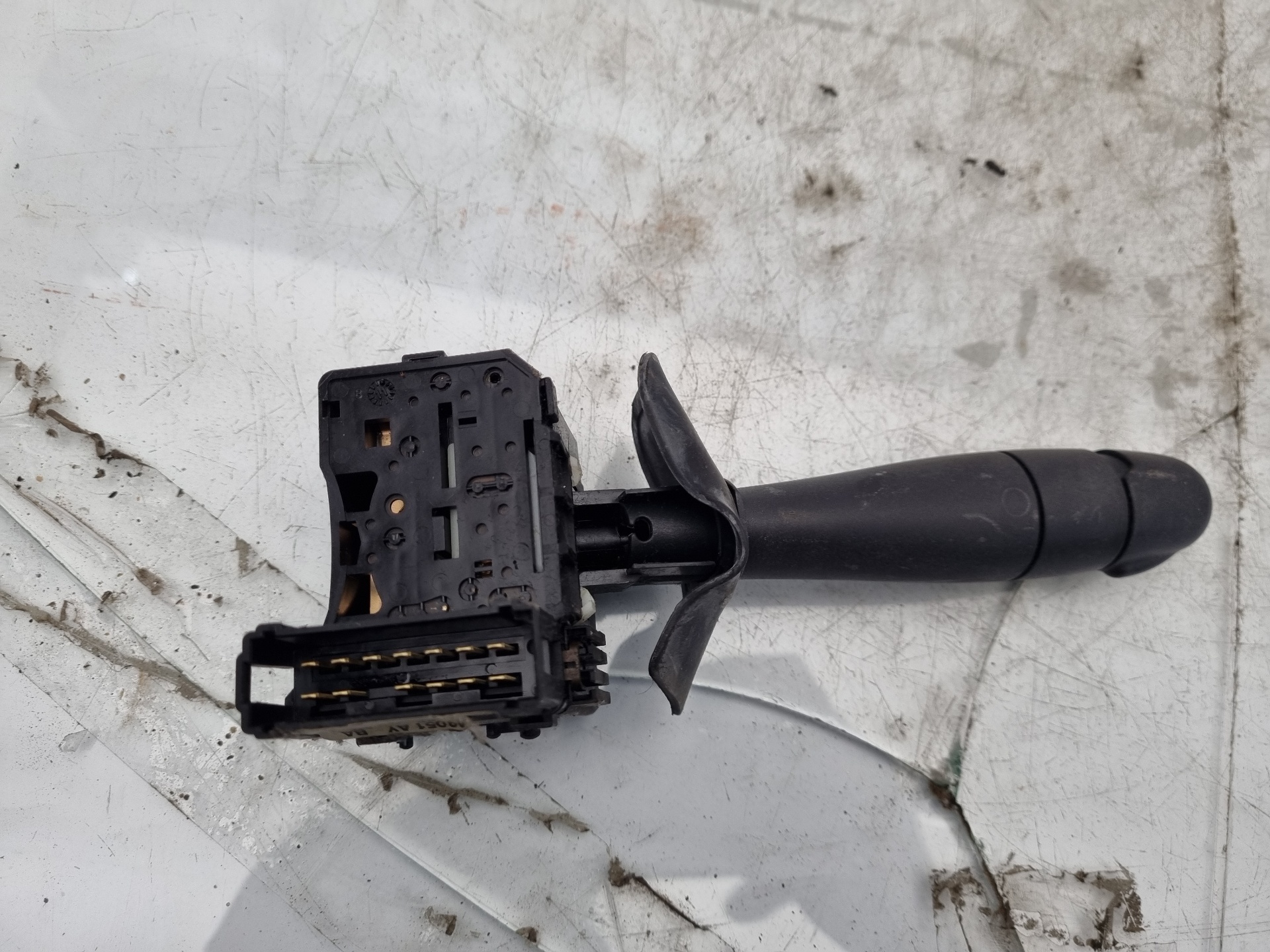 MANDO LIMPIA DACIA SANDERO K9K E8