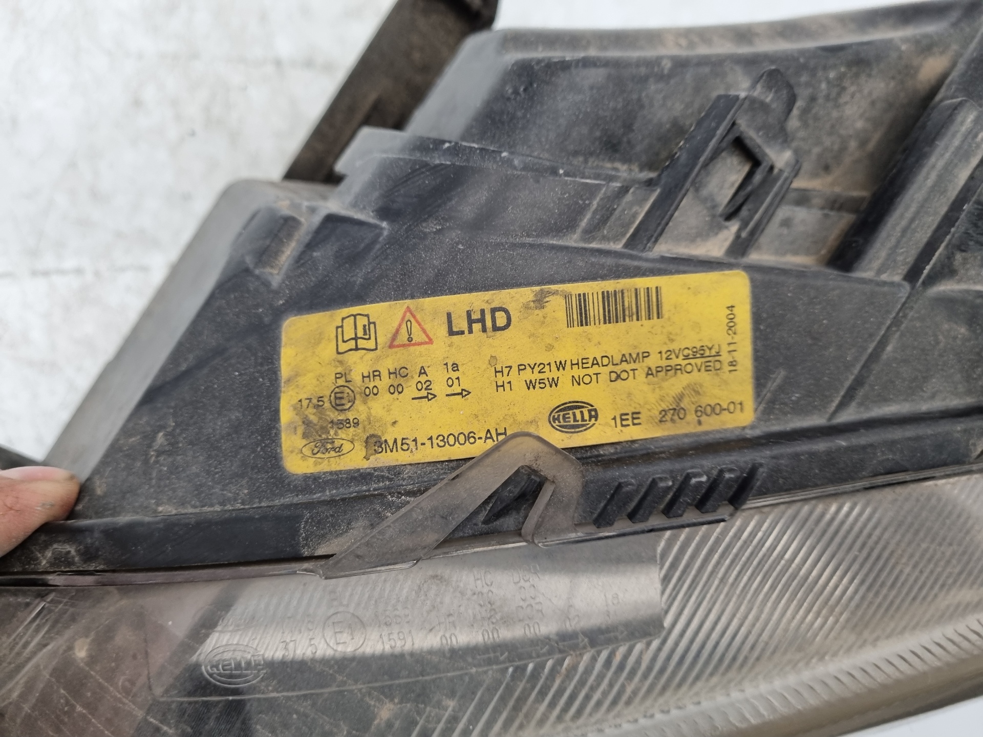 FARO IZQUIERDO FORD FOCUS G8DA