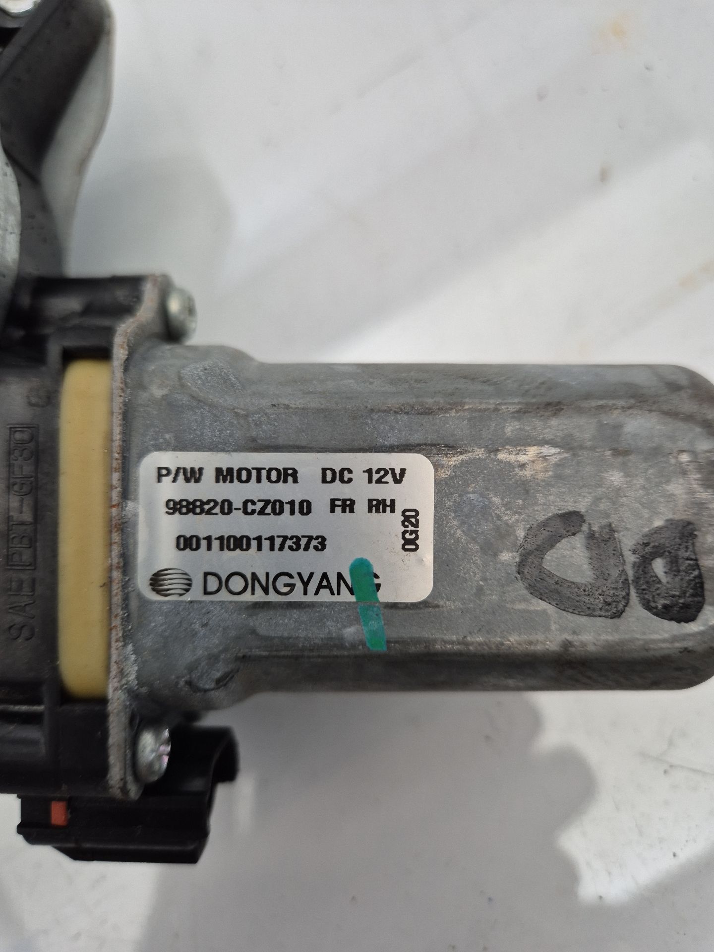 ELEVALUNAS DELANTERO DERECHO SSANGYONG KORANDO 